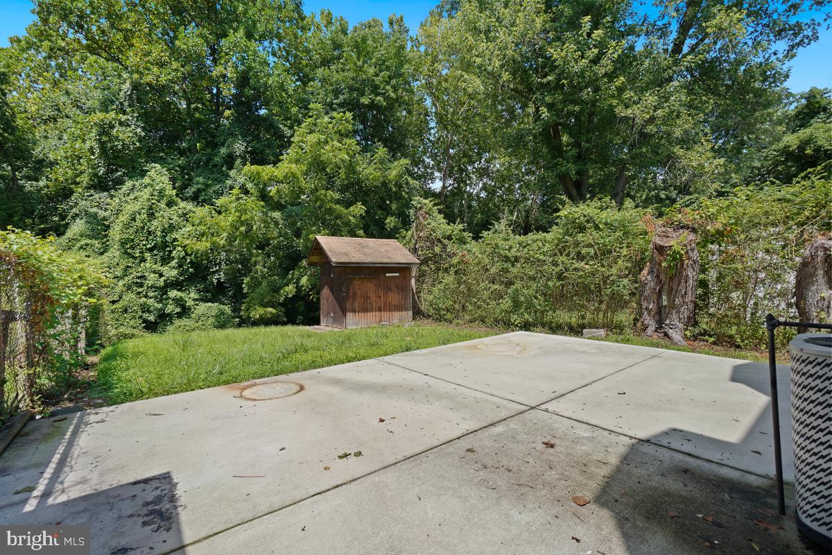 PALMER PARK - Residential Lease