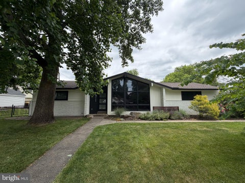 Homes For Sale - 1865 Nanticoke Road<br/> LANCASTER, PA 17601