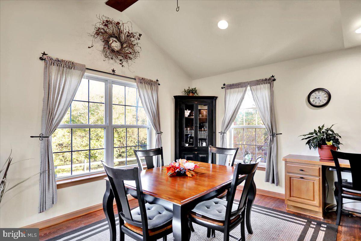 MEADOWS AT ADAMSTOWN - Residential