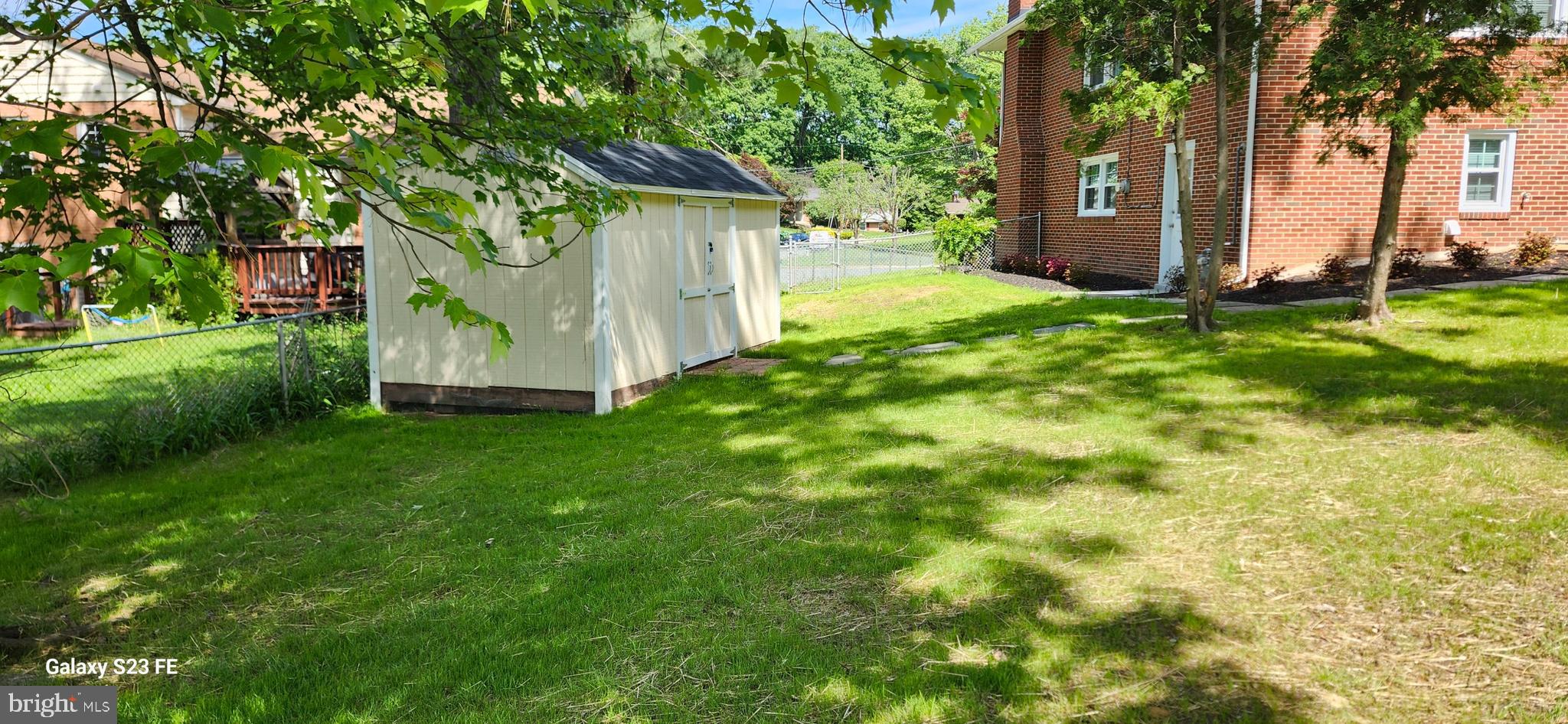 HILLANDALE - Residential