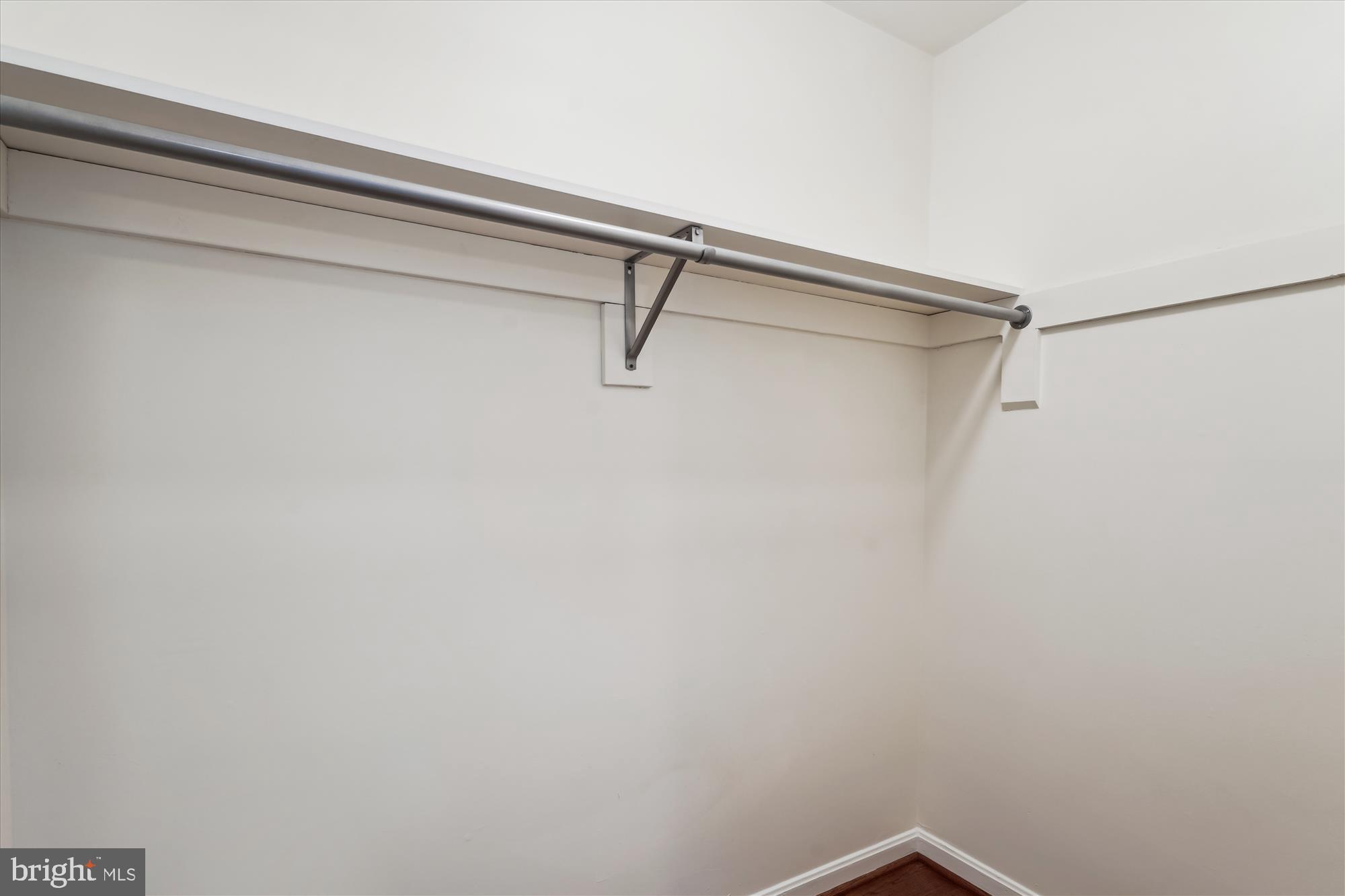 HILLANDALE - Residential