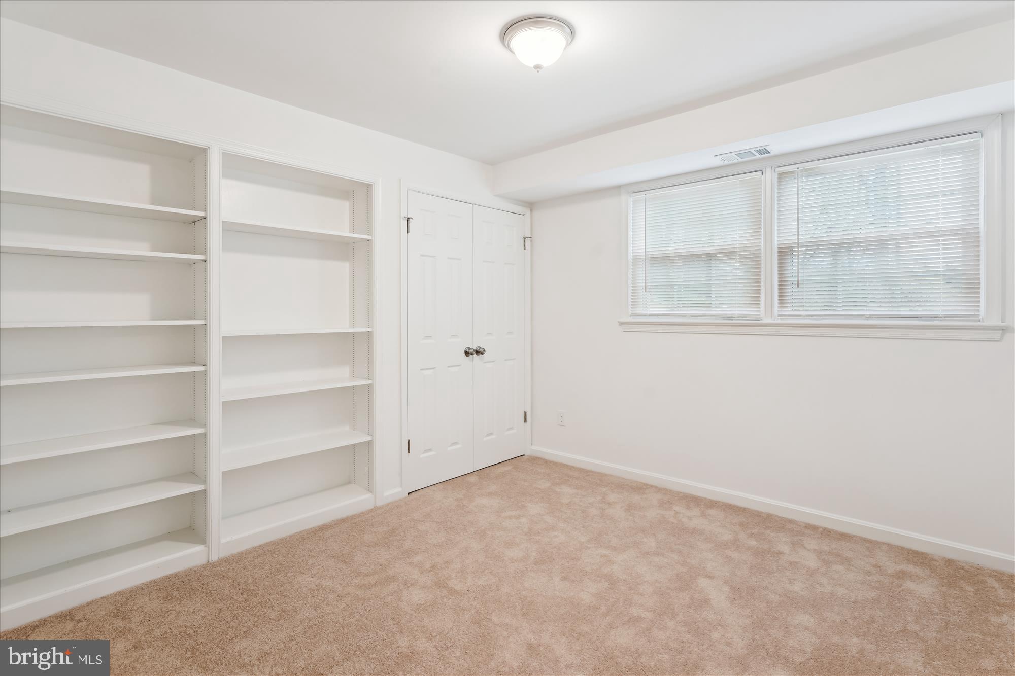 HILLANDALE - Residential