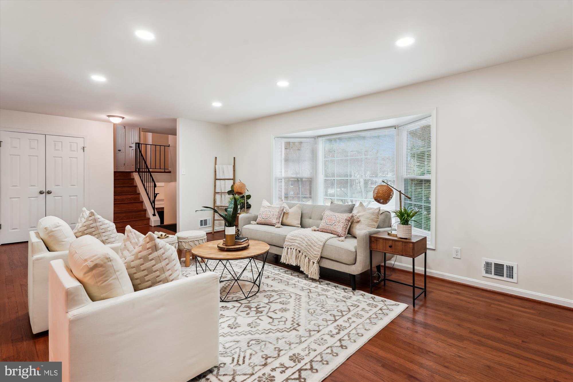 HILLANDALE - Residential