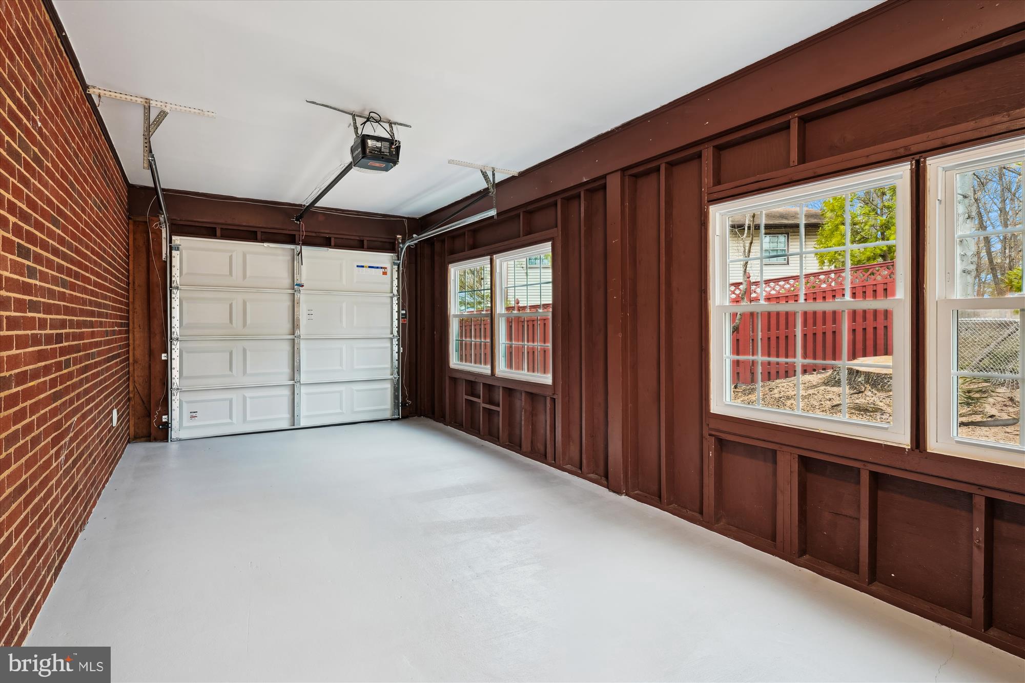 HILLANDALE - Residential