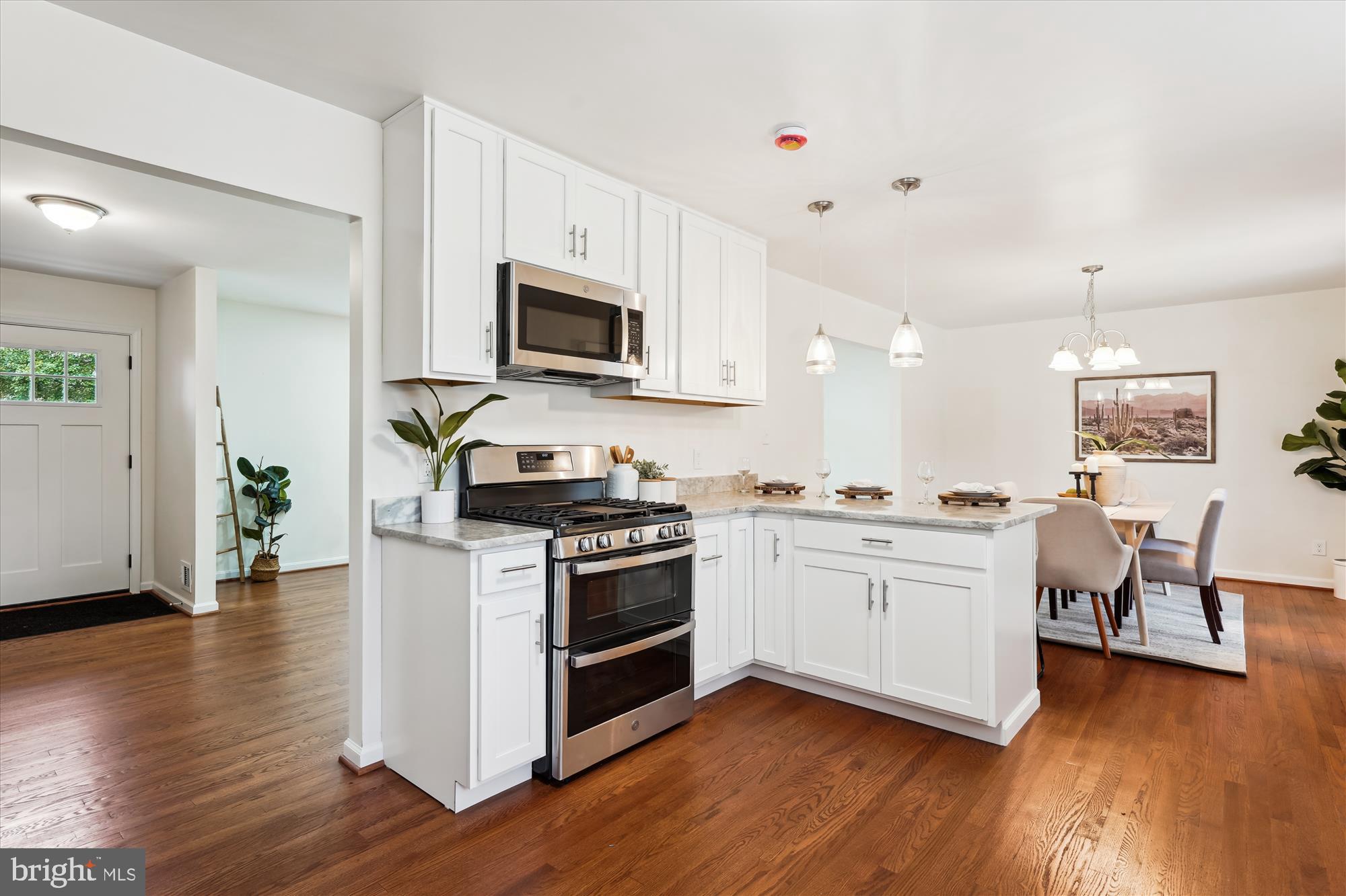 HILLANDALE - Residential