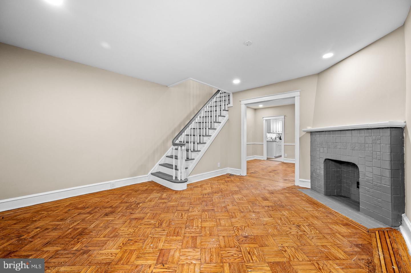 GERMANTOWN (EAST) - Residential