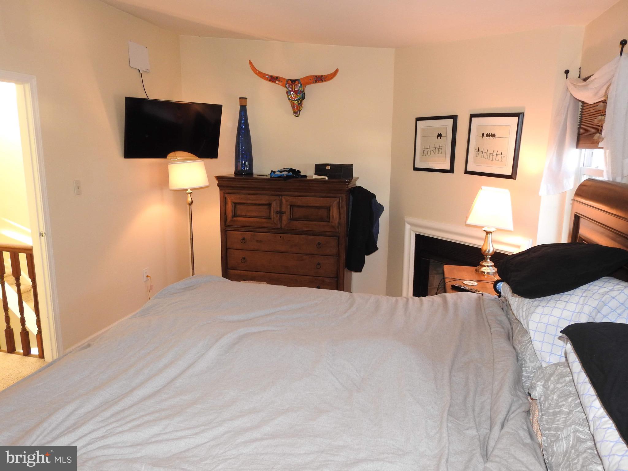 CRESTMONT FARMS - Residential