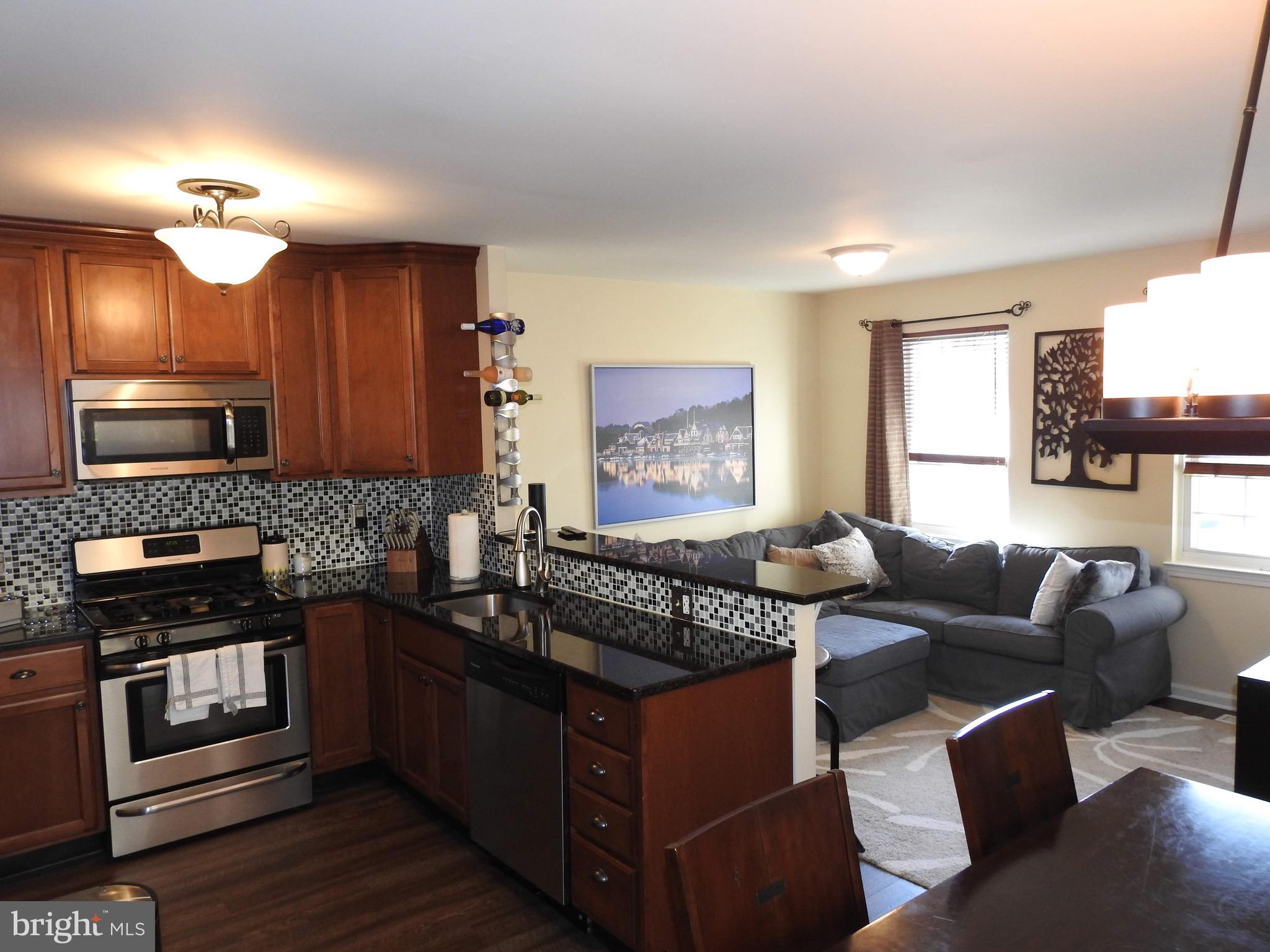 CRESTMONT FARMS - Residential
