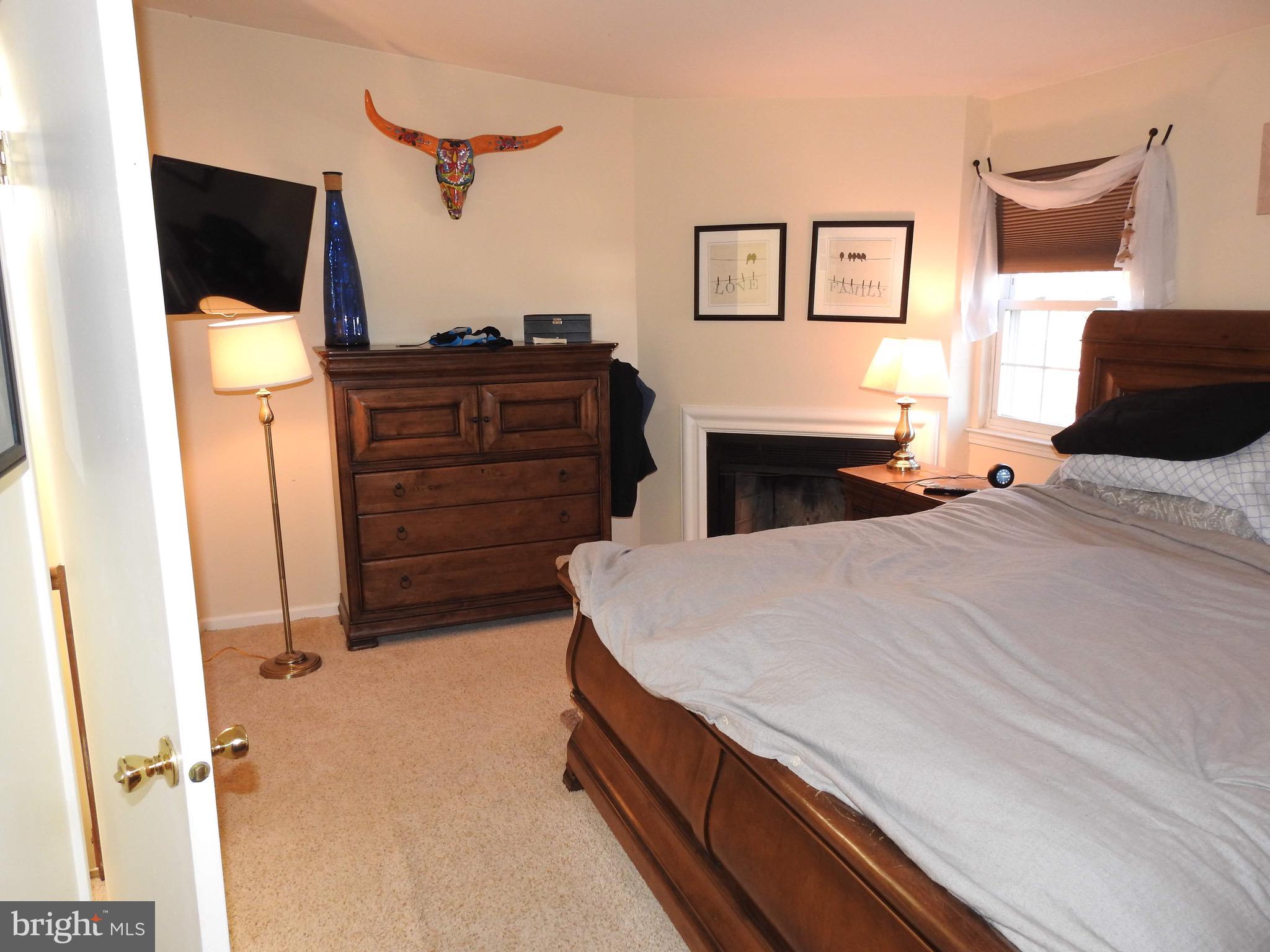 CRESTMONT FARMS - Residential