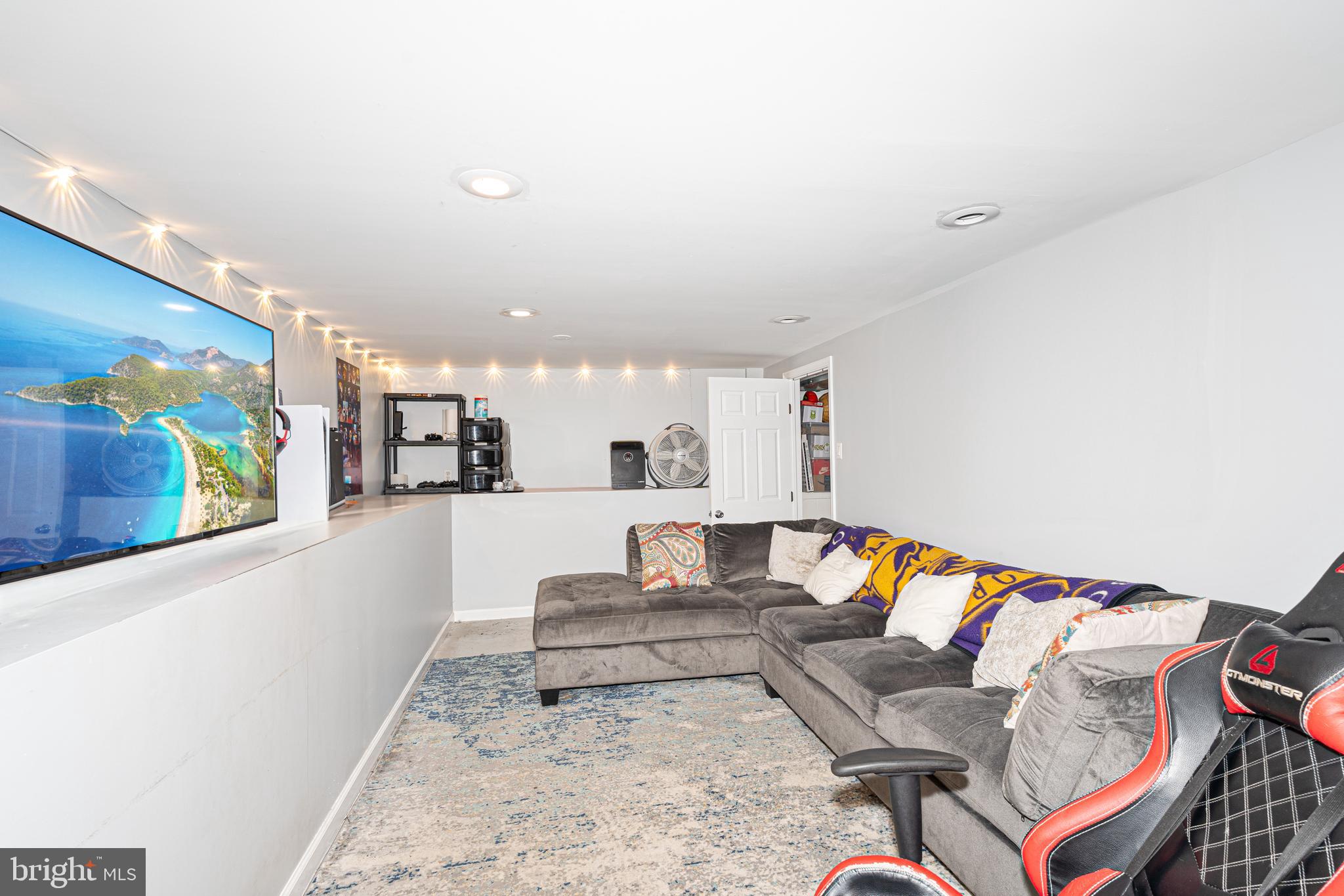 GRAY MANOR HOMES - Residential