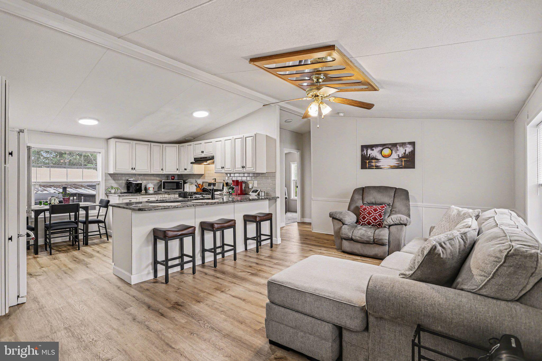 PARKVIEW ACRES MHP - Residential