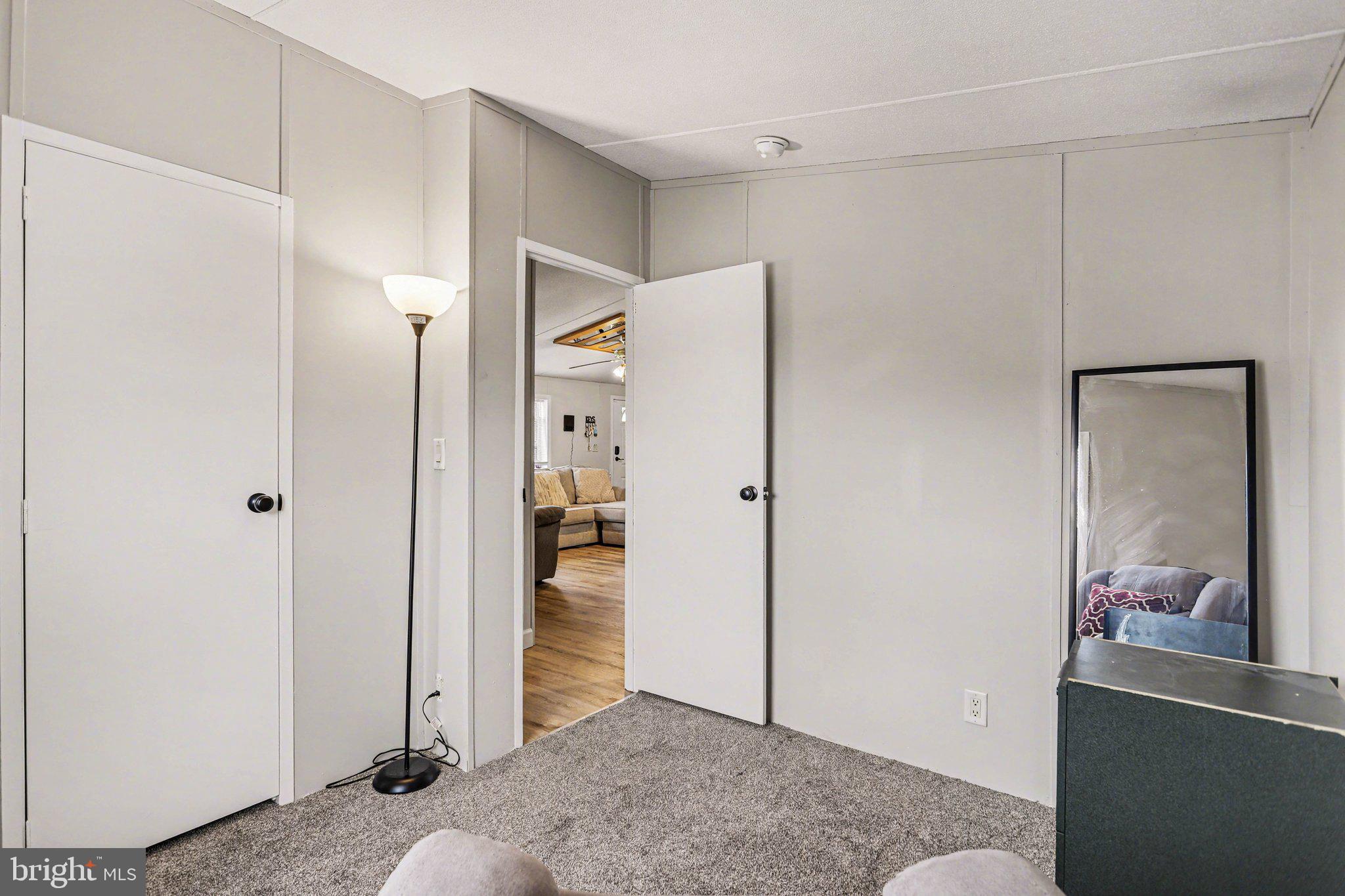 PARKVIEW ACRES MHP - Residential