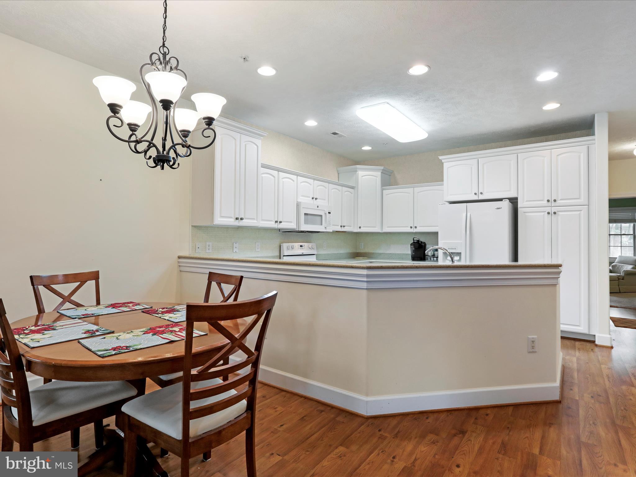 CORTLAND MANOR - Residential