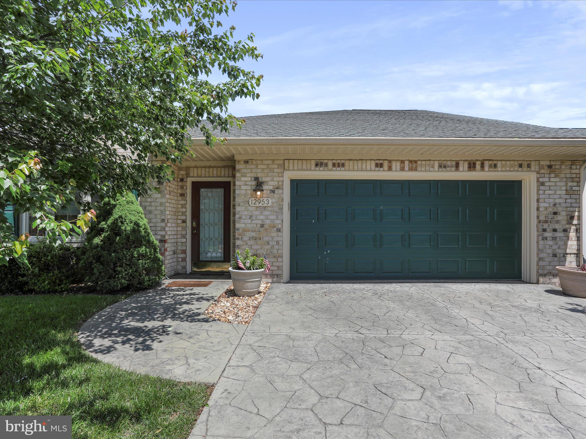 CORTLAND MANOR - Residential