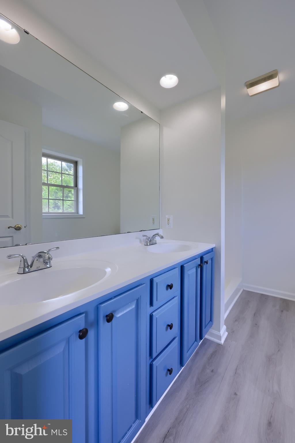 EAGLE VIEW ESTATES - Residential