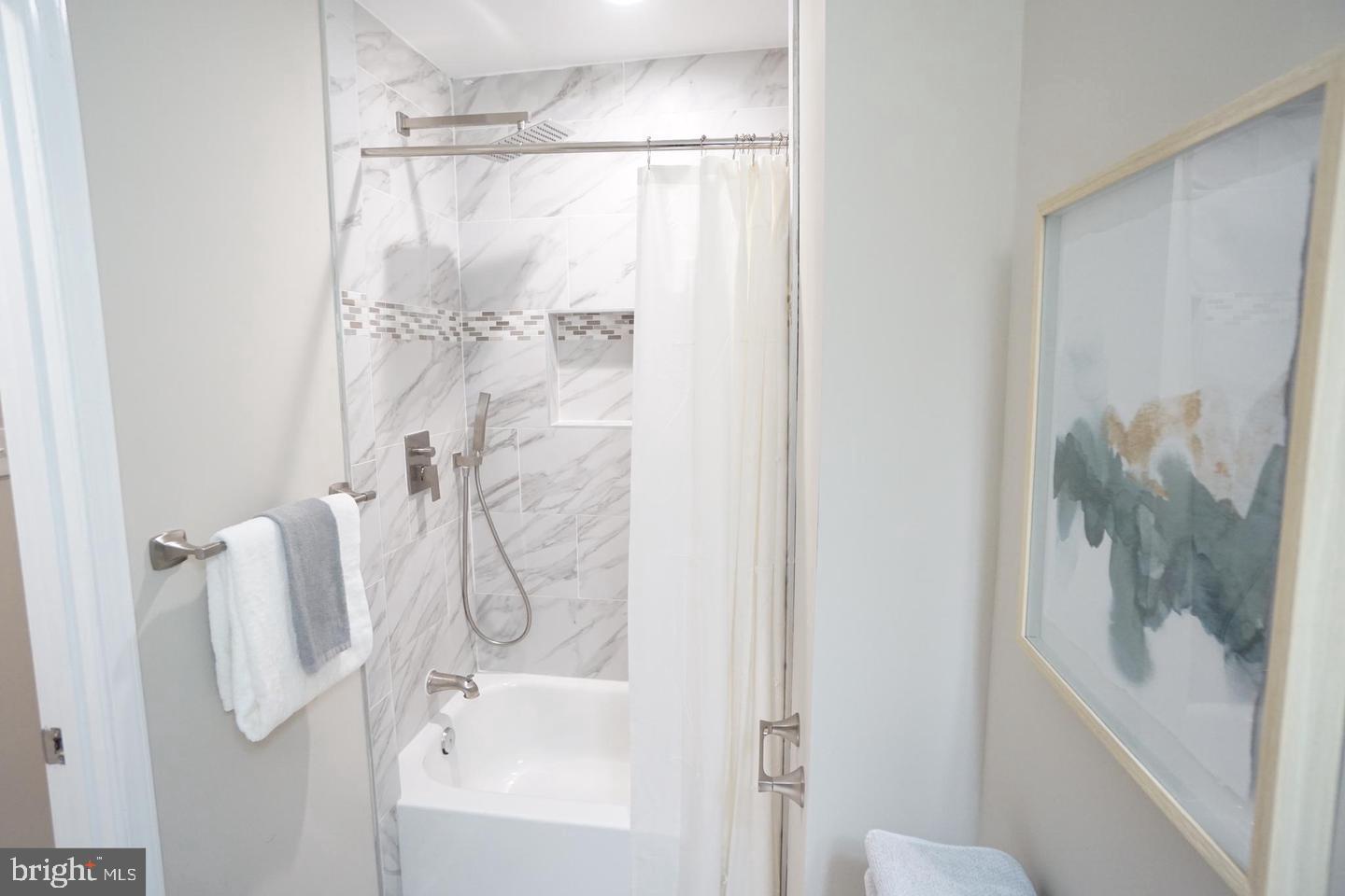 FELLS POINT HISTORIC DISTRICT - Residential Lease