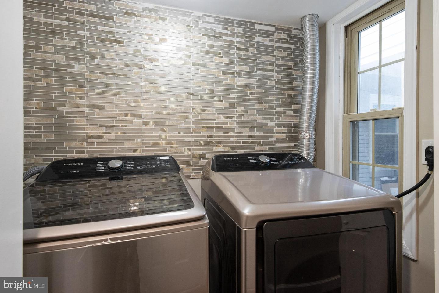 FELLS POINT HISTORIC DISTRICT - Residential Lease