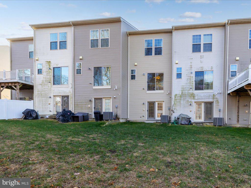 SEVERN HOLLOW - Residential