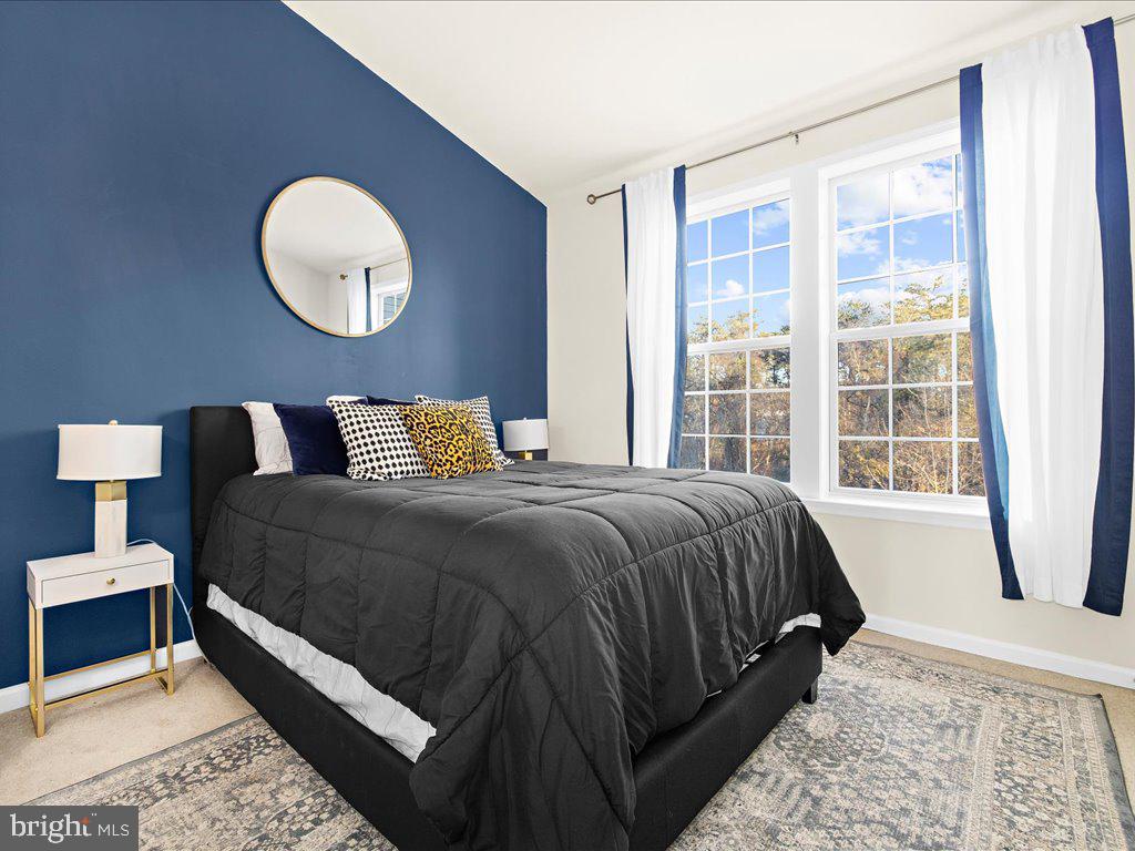 SEVERN HOLLOW - Residential