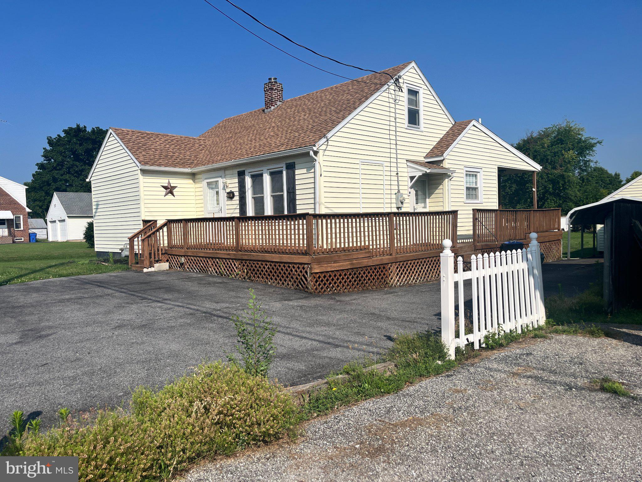 784 HANOVER PIKE