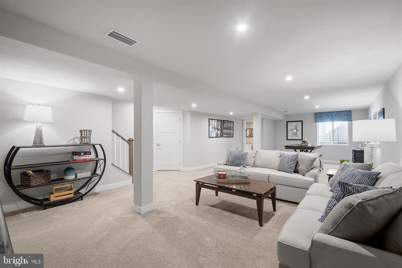 WELLINGTON FARMS - Residential