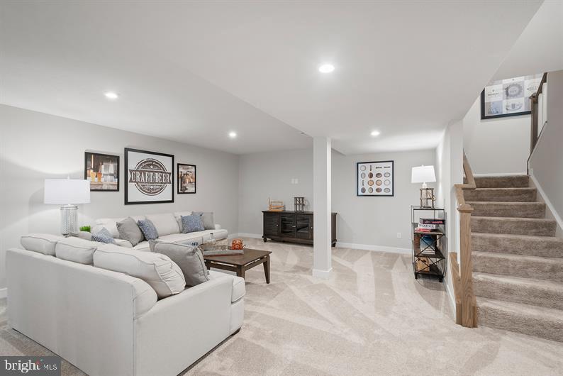 WELLINGTON FARMS - Residential