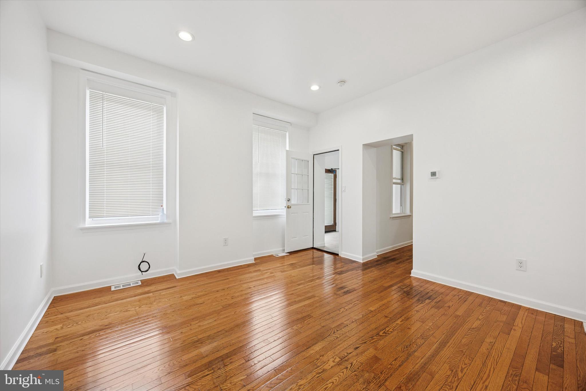 FRANKFORD - Residential Income