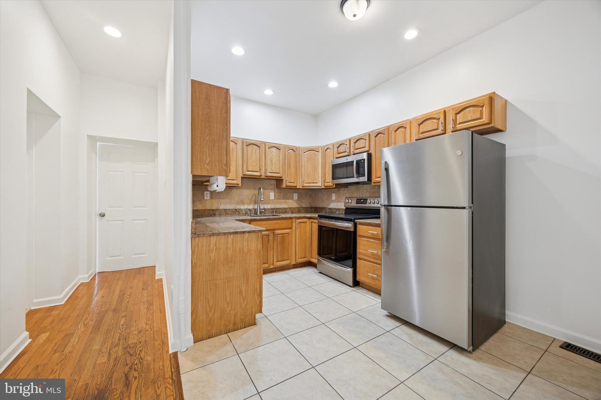 FRANKFORD - Residential Income