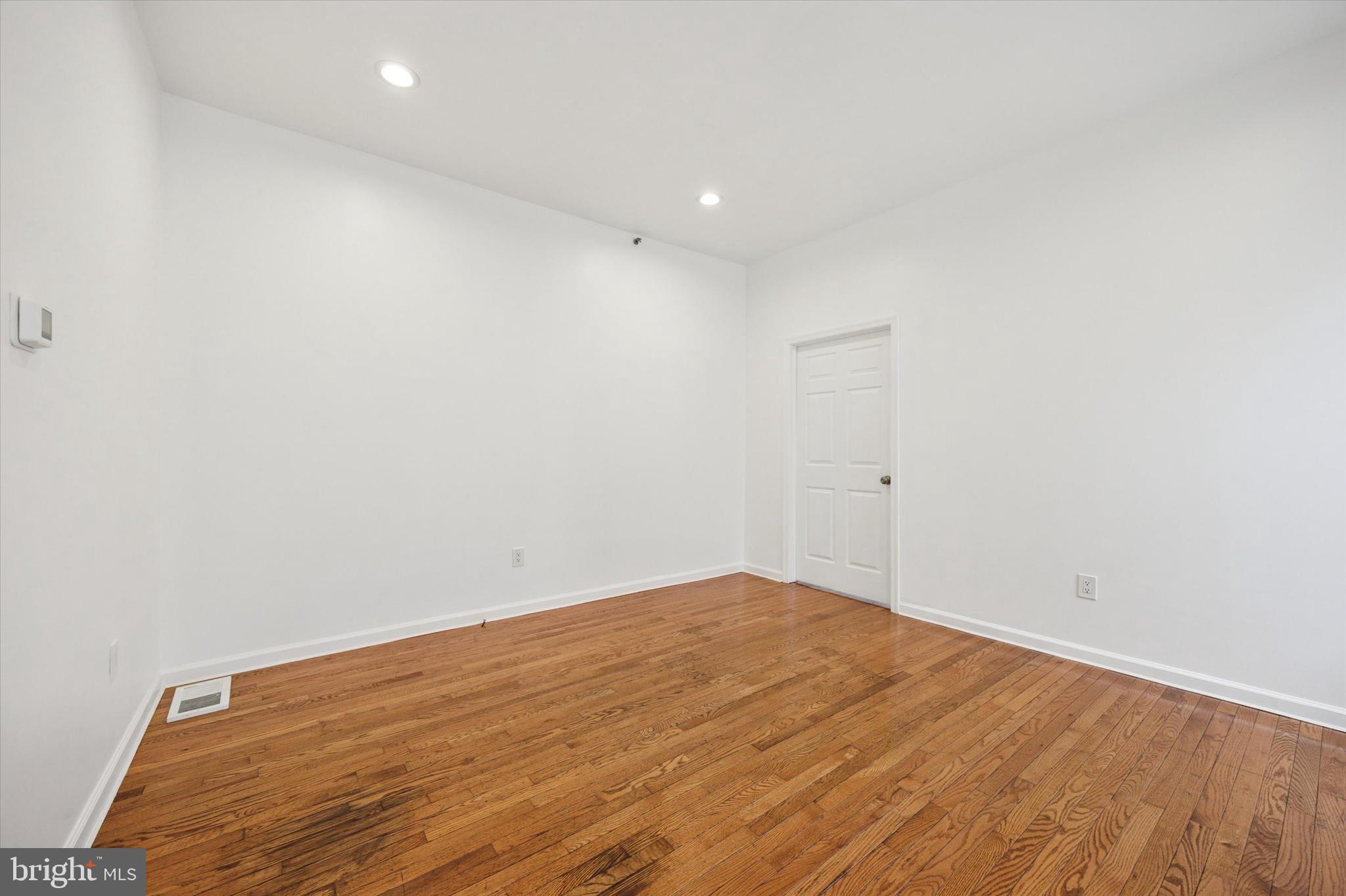 FRANKFORD - Residential Income