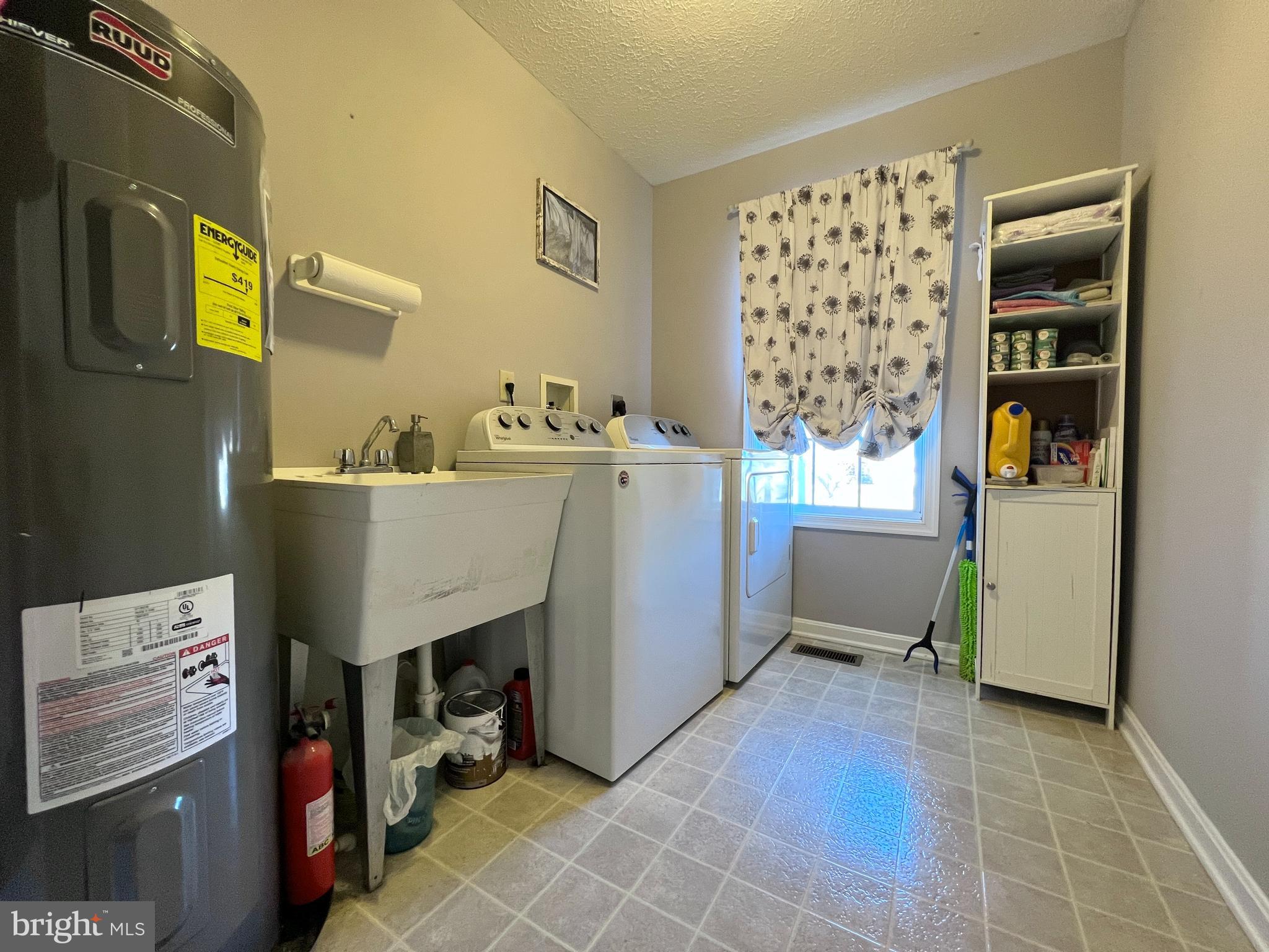 CROWN POINTE - Residential