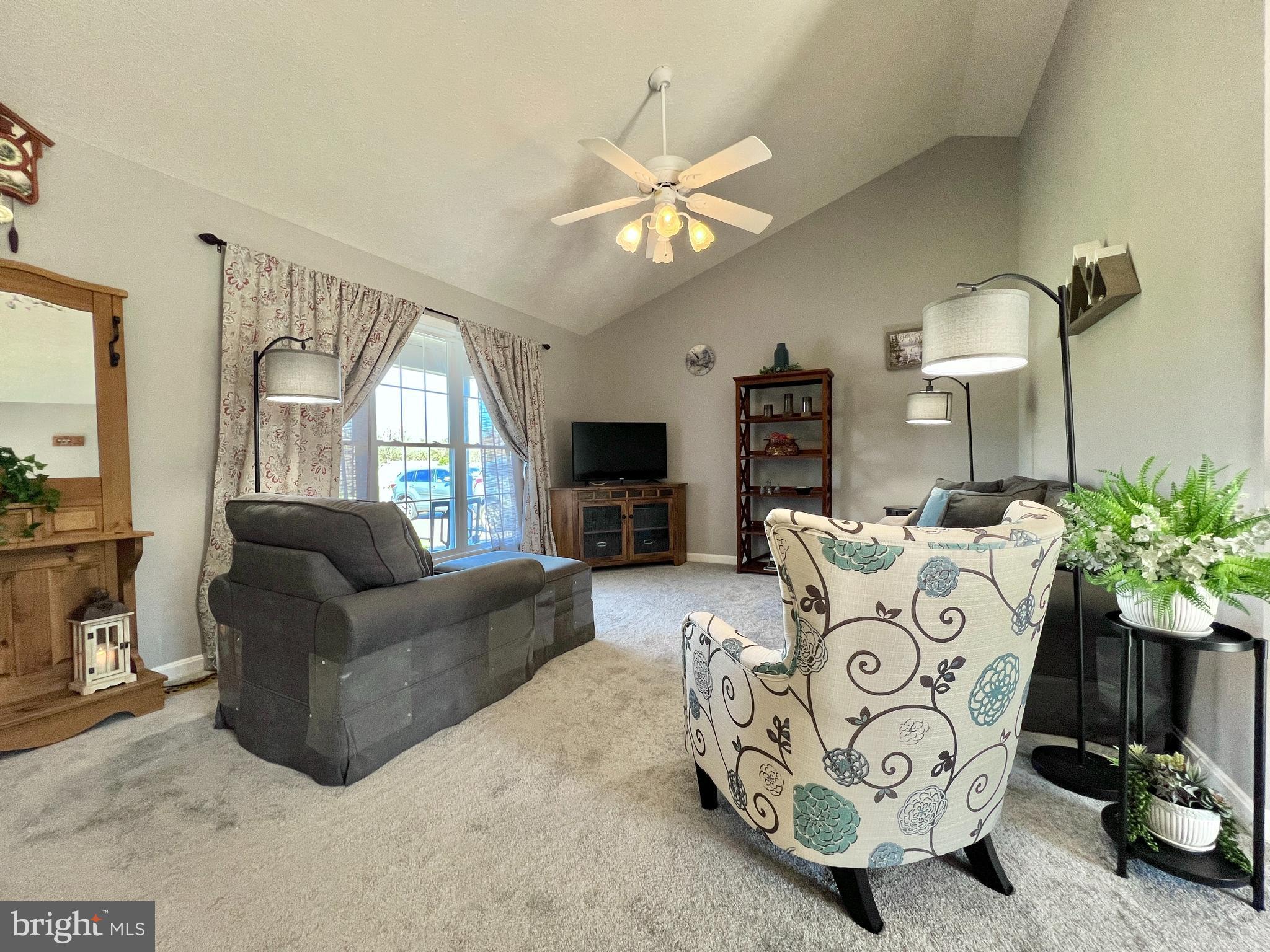 CROWN POINTE - Residential