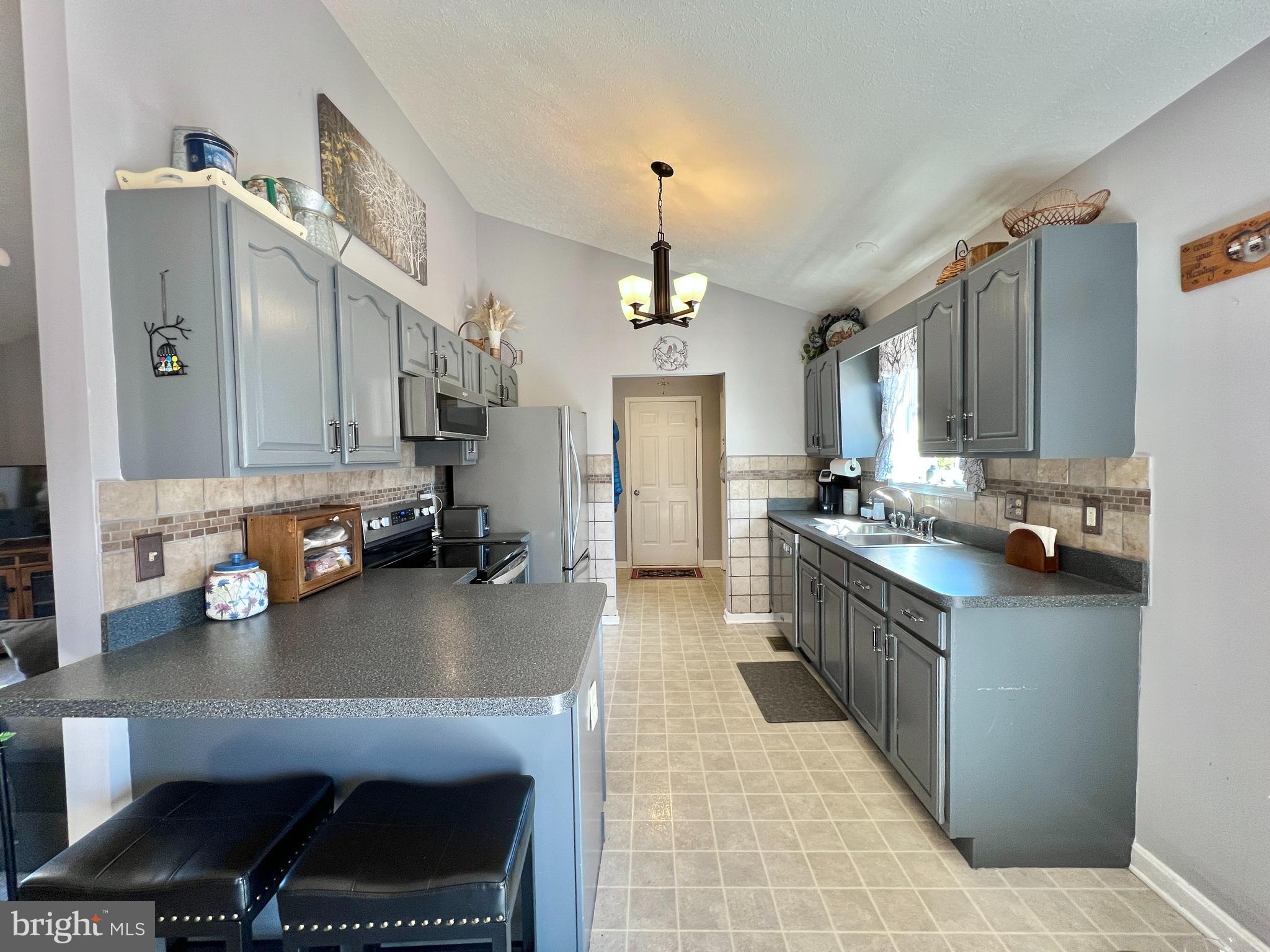 CROWN POINTE - Residential