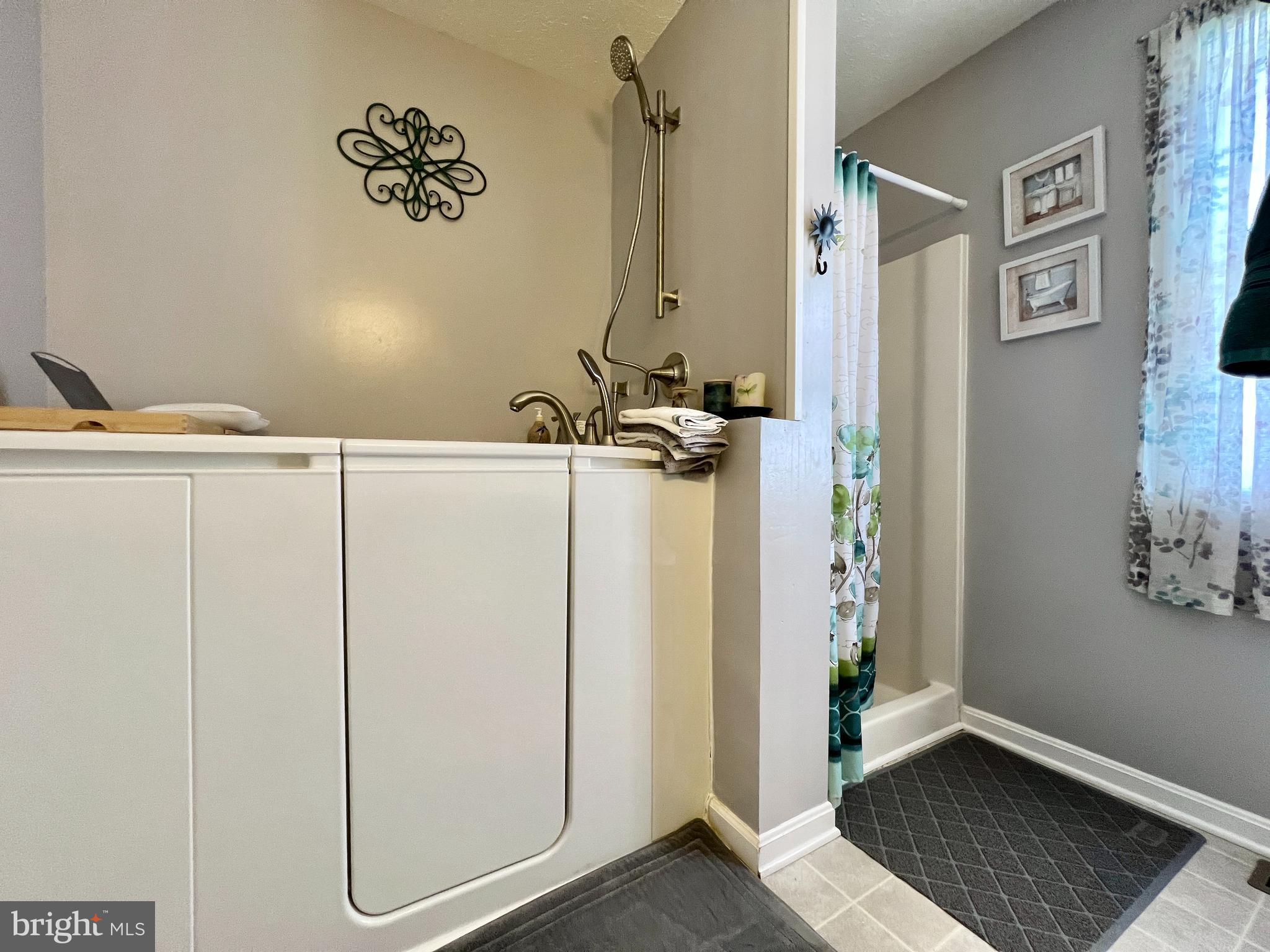 CROWN POINTE - Residential