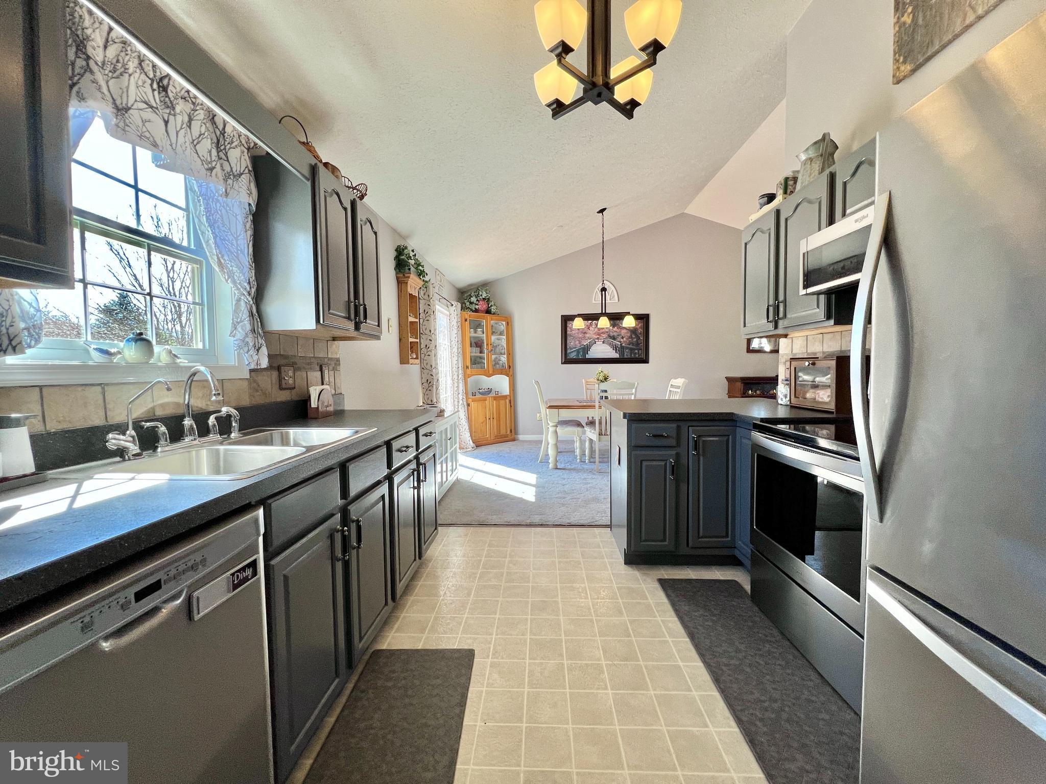 CROWN POINTE - Residential