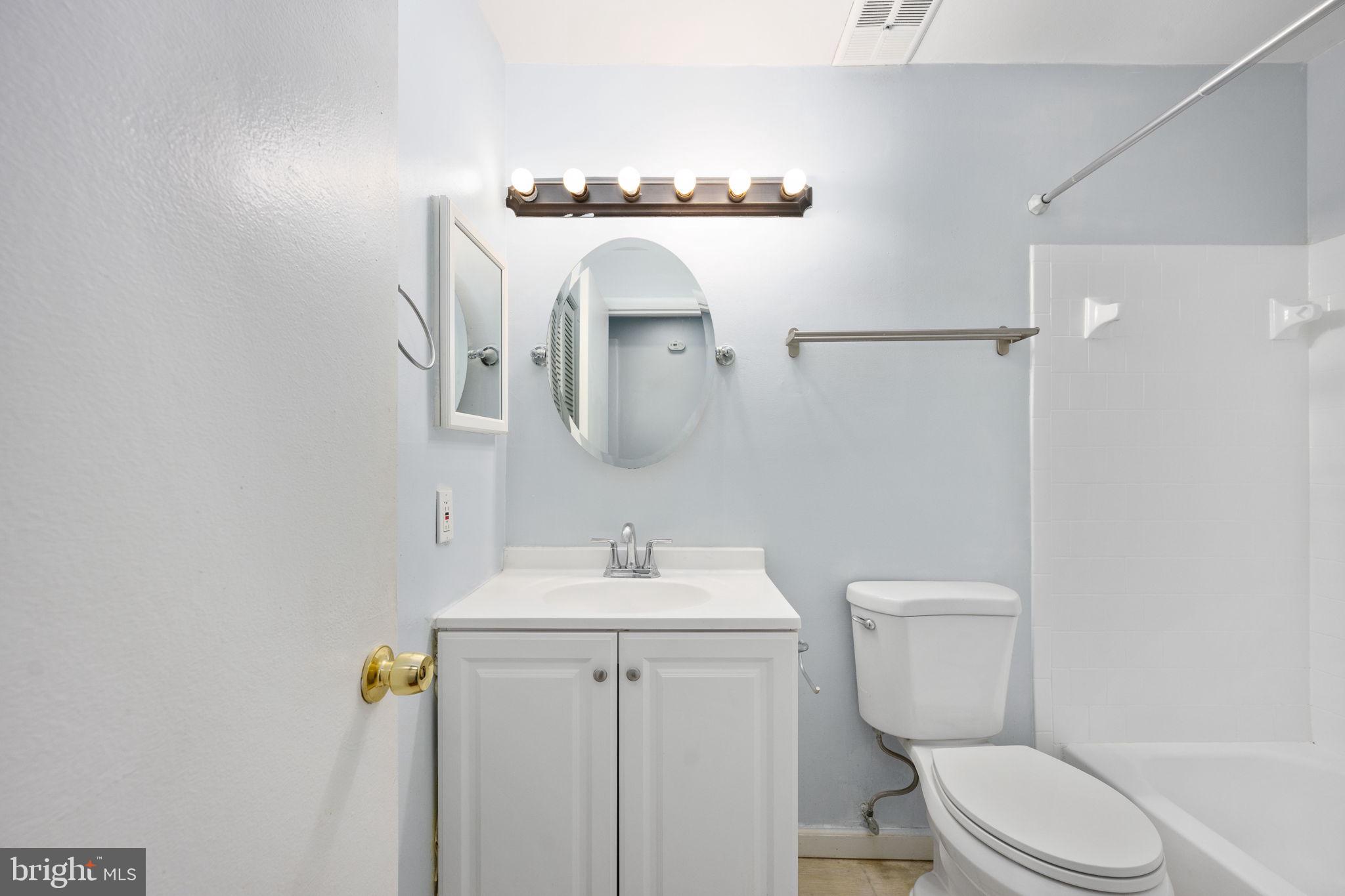 FAIRFIELD COMMONS - Residential