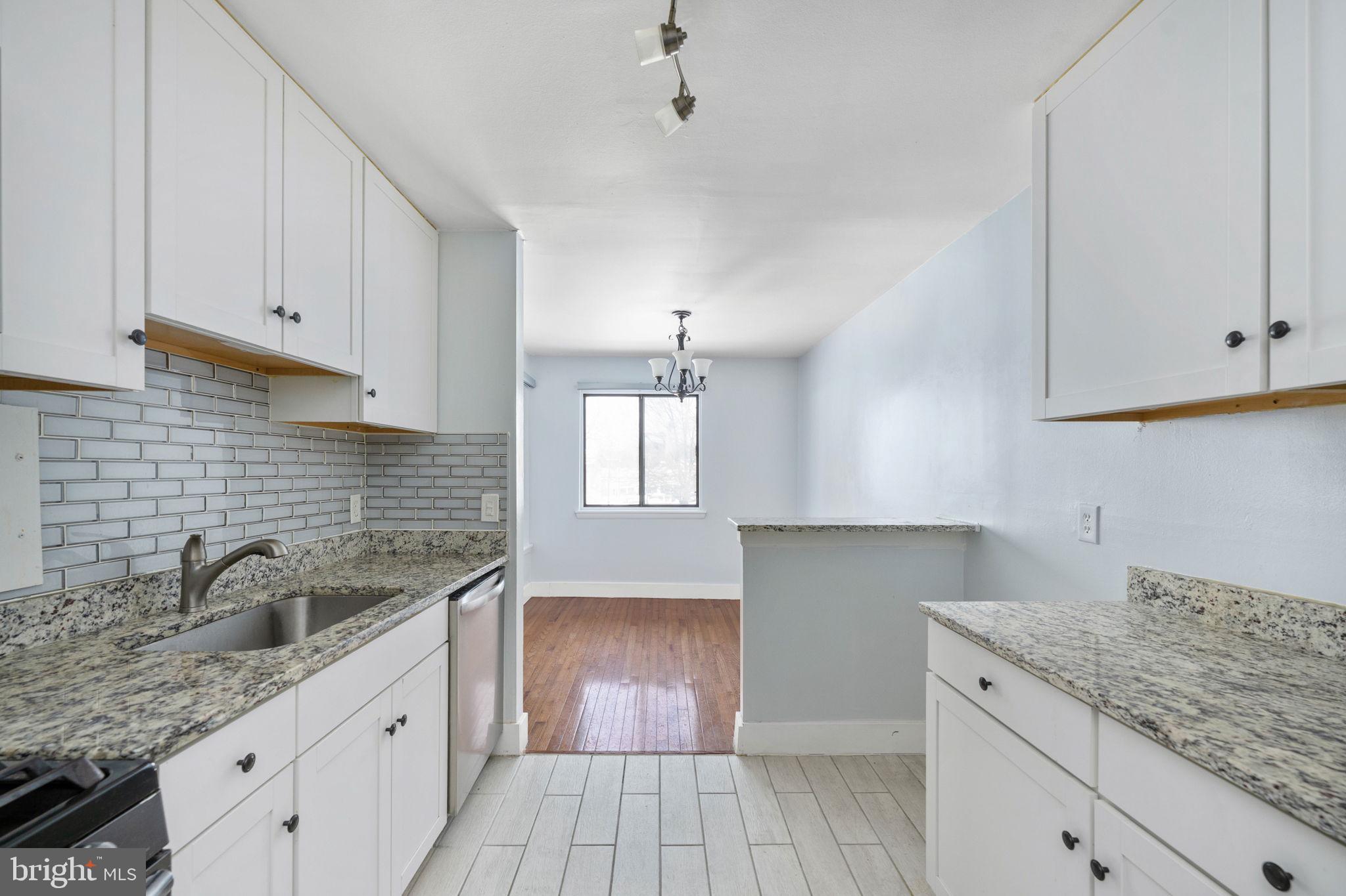 FAIRFIELD COMMONS - Residential