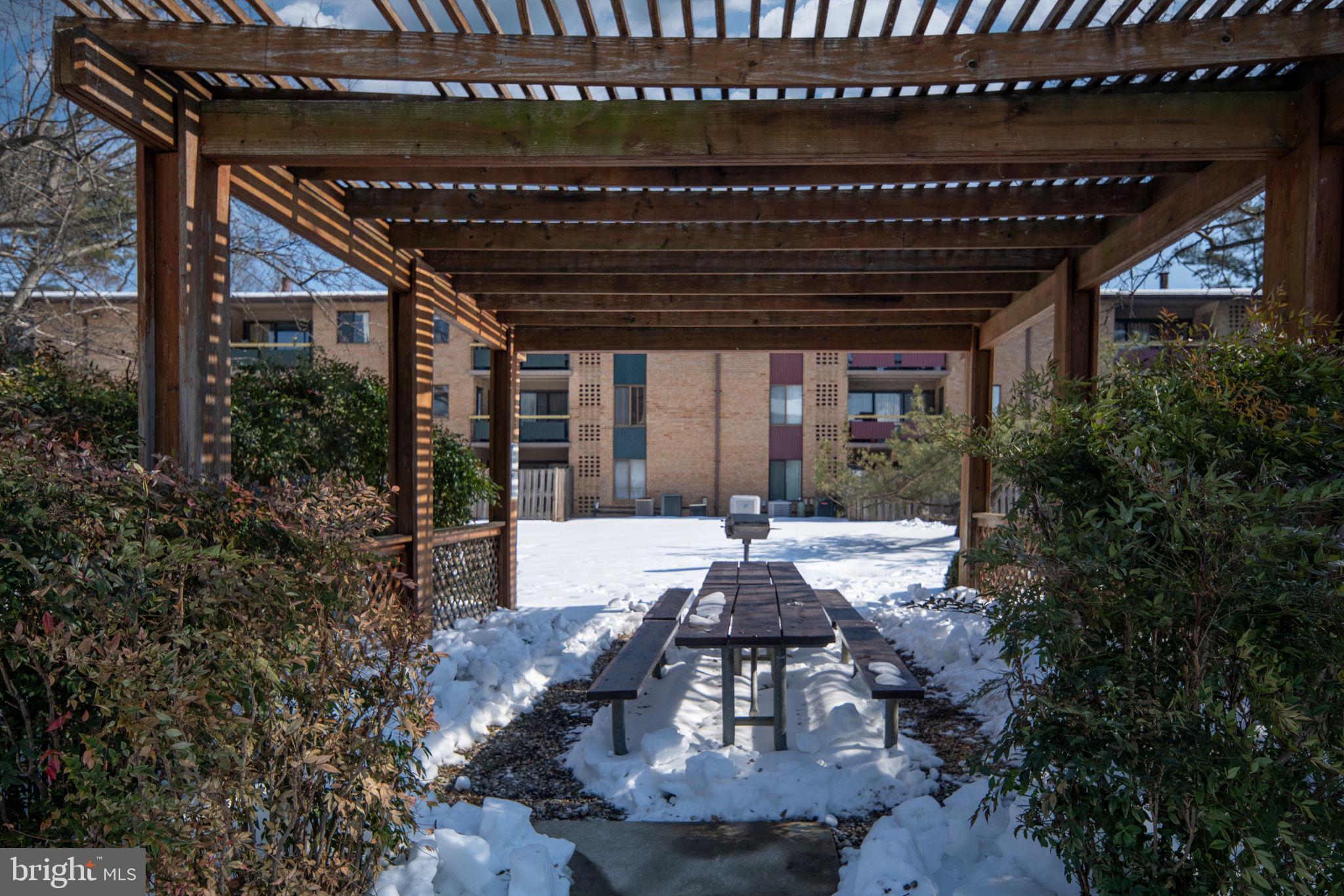 FAIRFIELD COMMONS - Residential