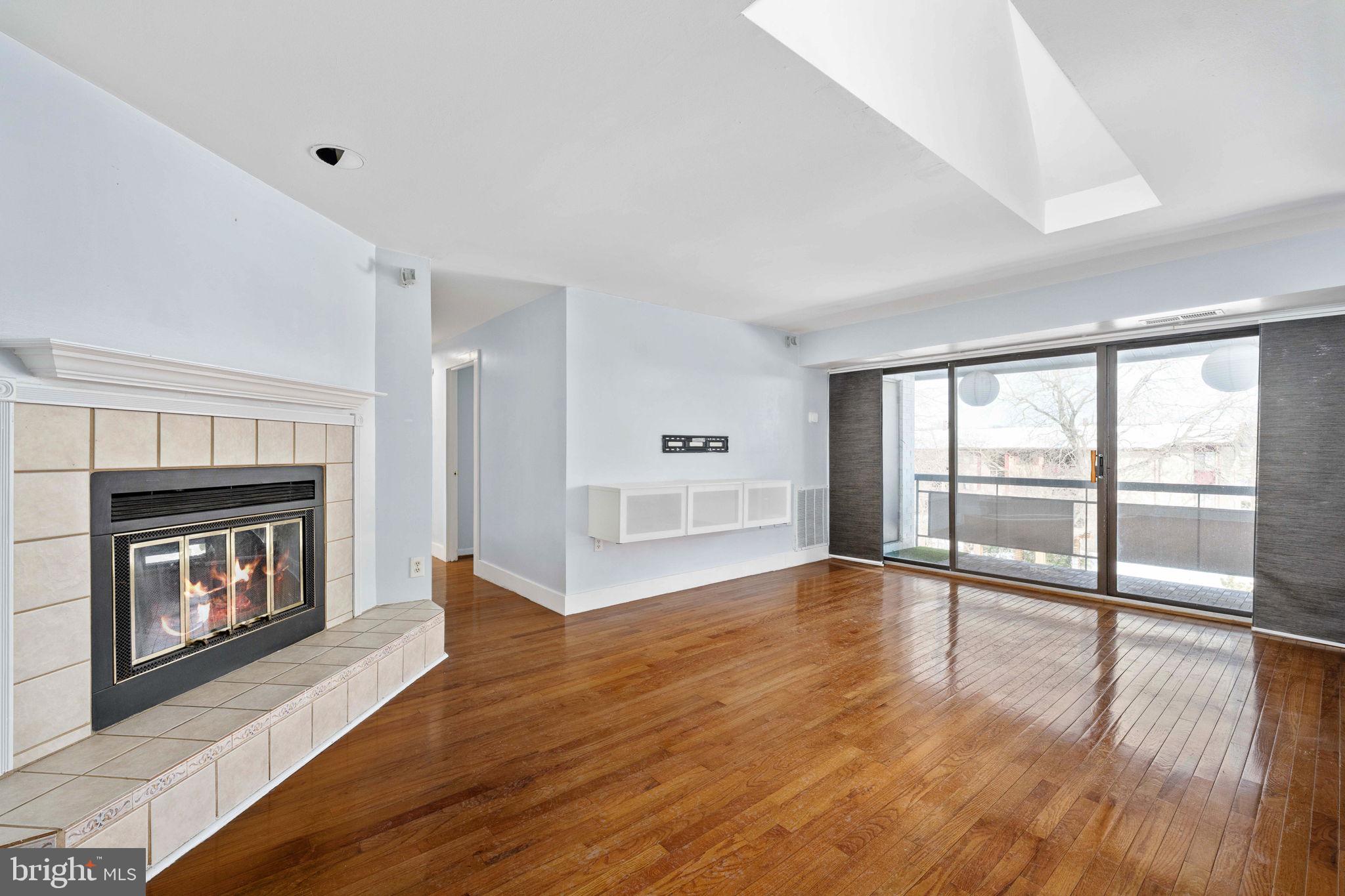 FAIRFIELD COMMONS - Residential