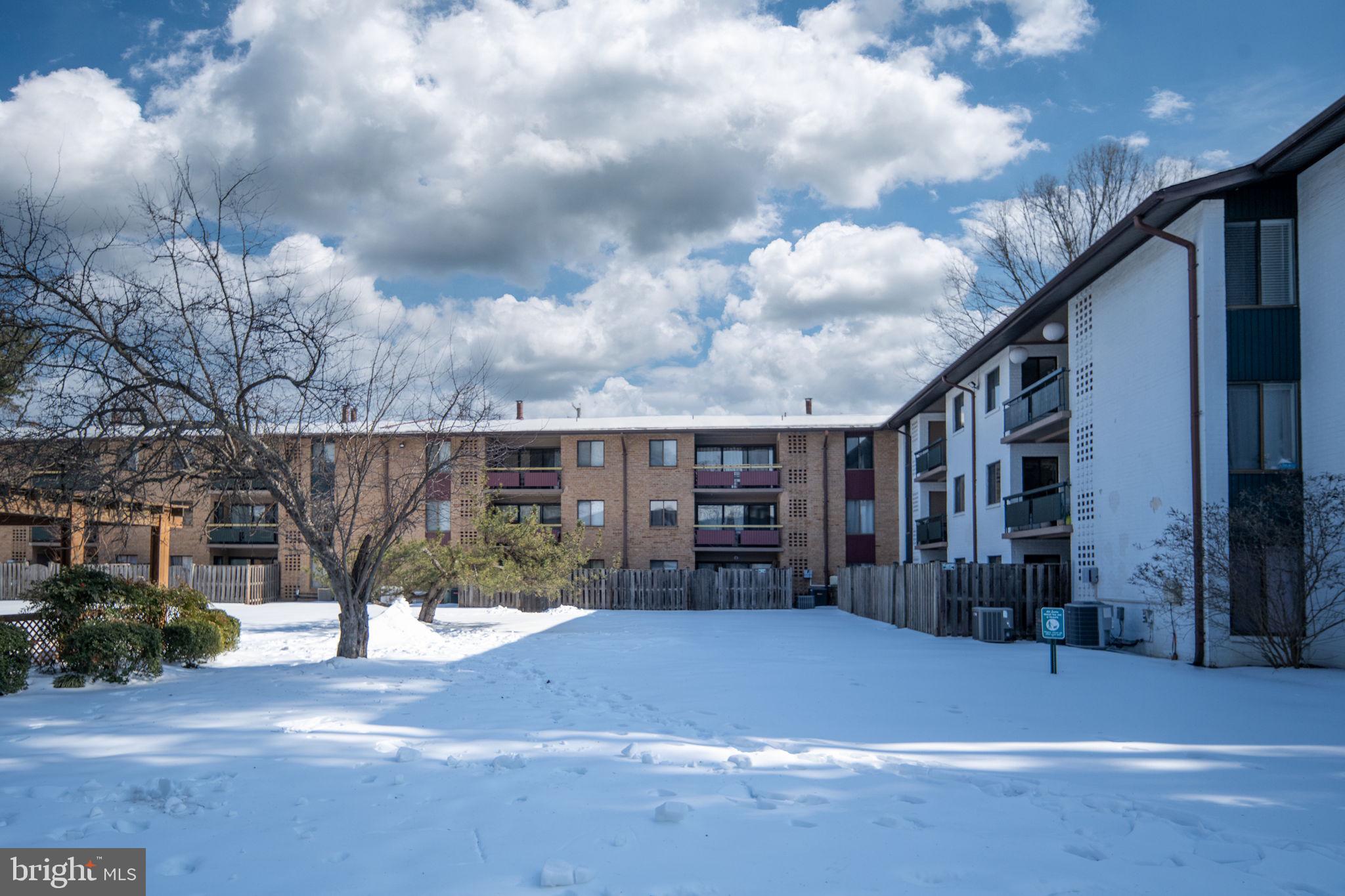 FAIRFIELD COMMONS - Residential