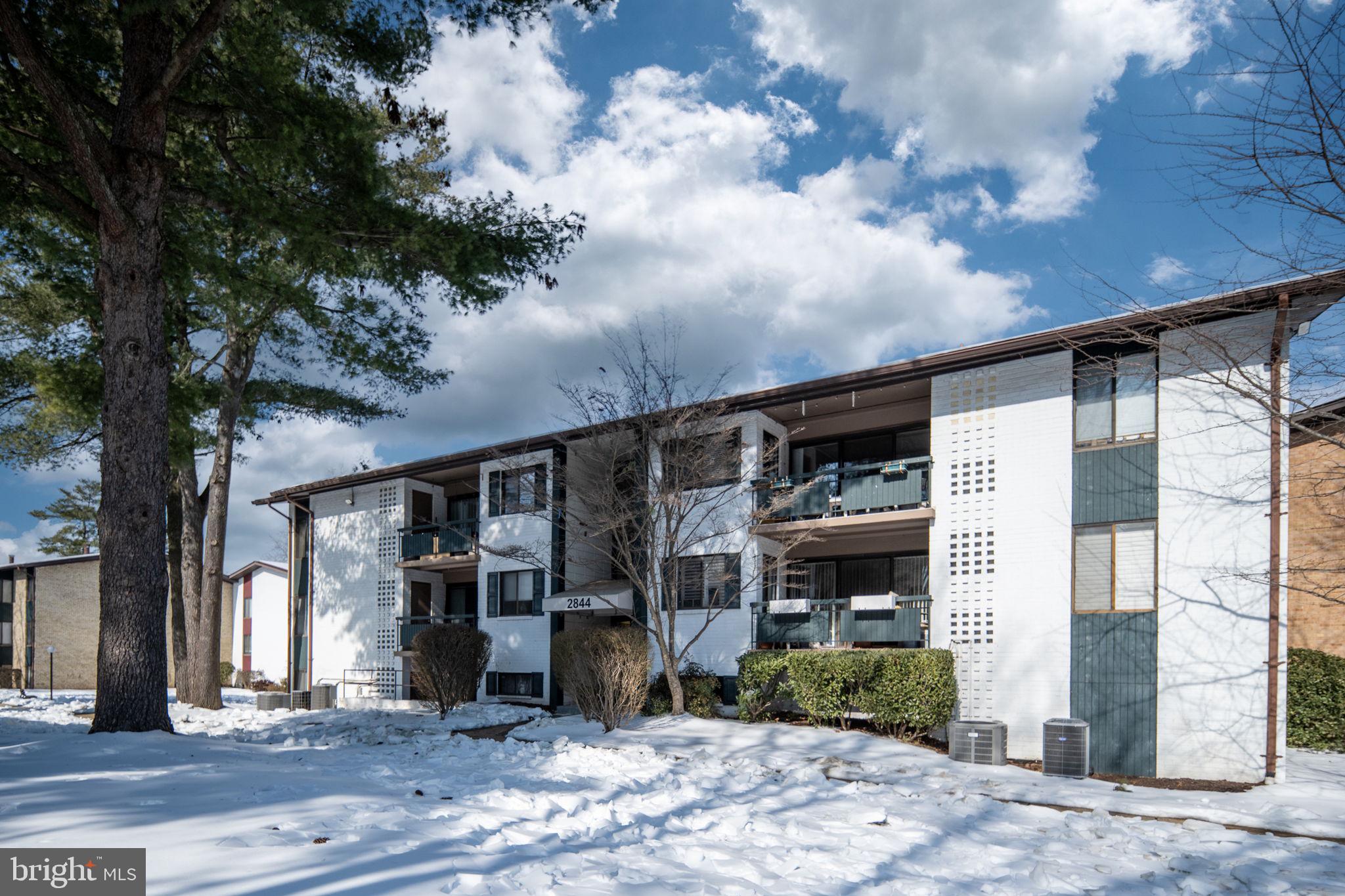 FAIRFIELD COMMONS - Residential