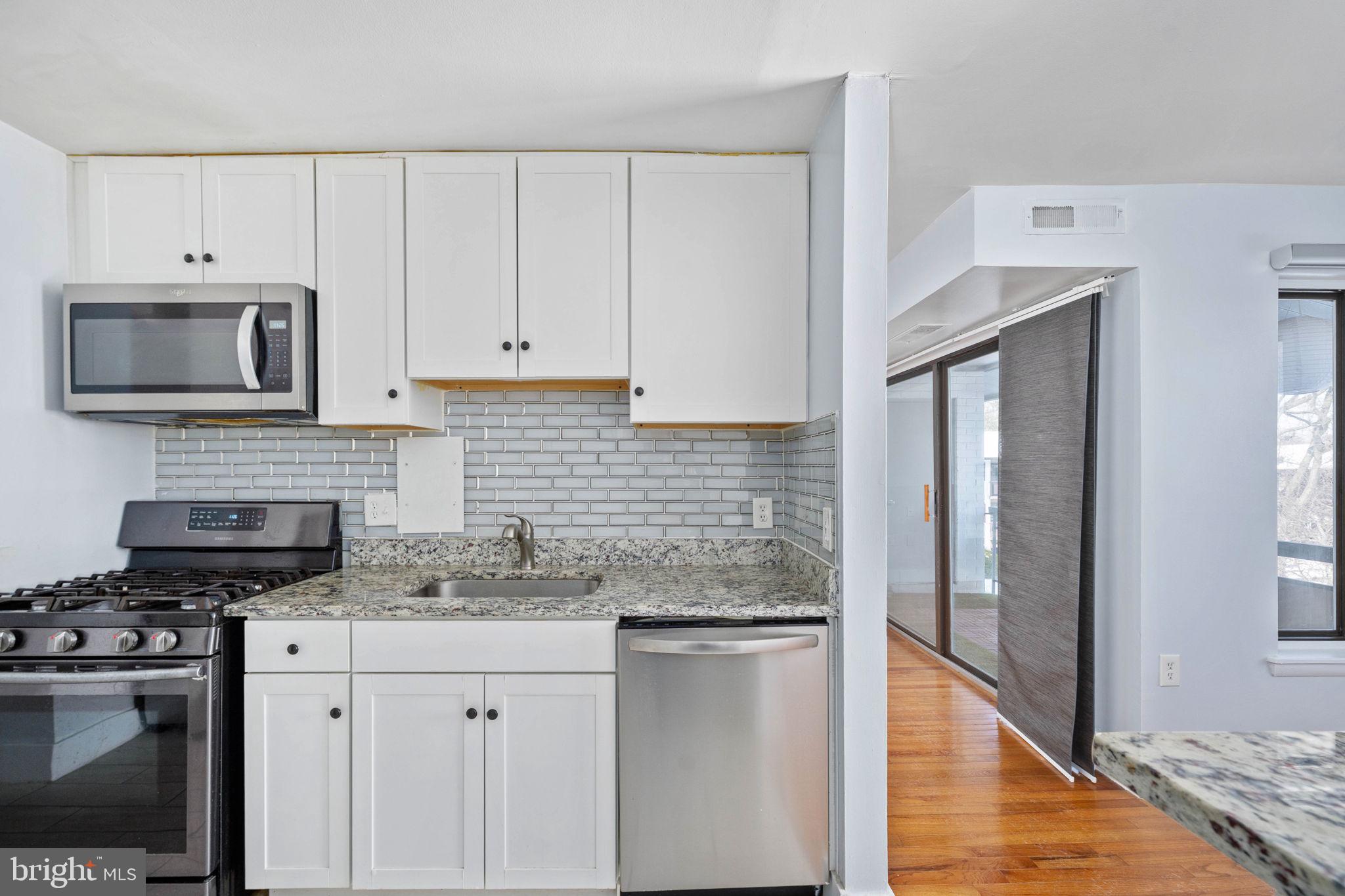 FAIRFIELD COMMONS - Residential