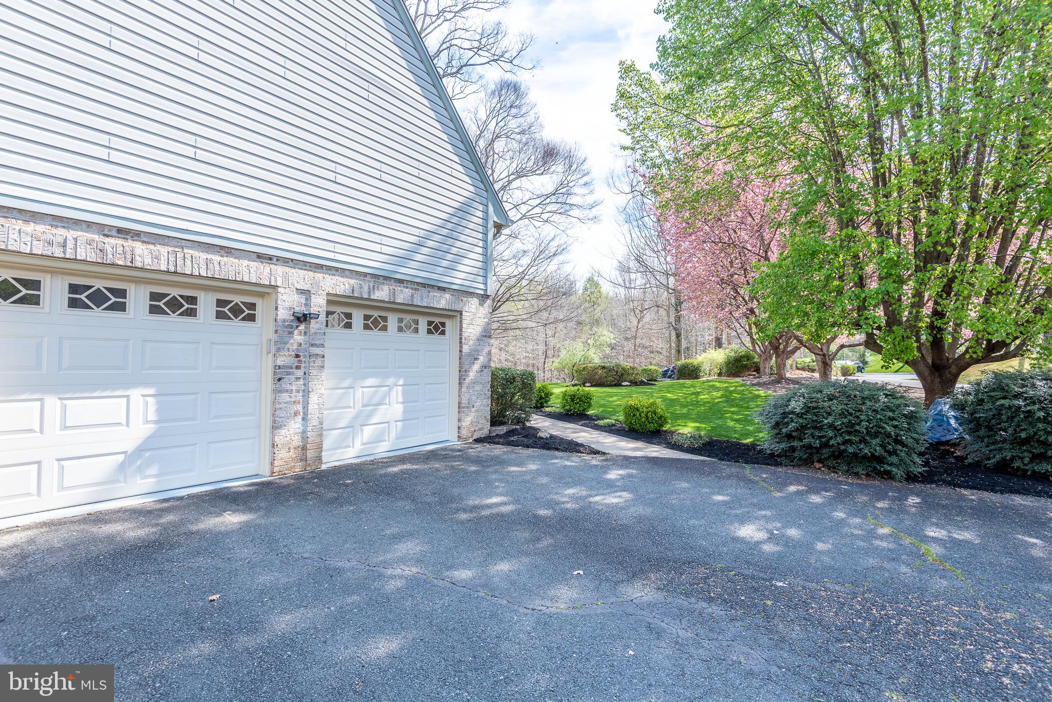 BEAR CREEK - Residential