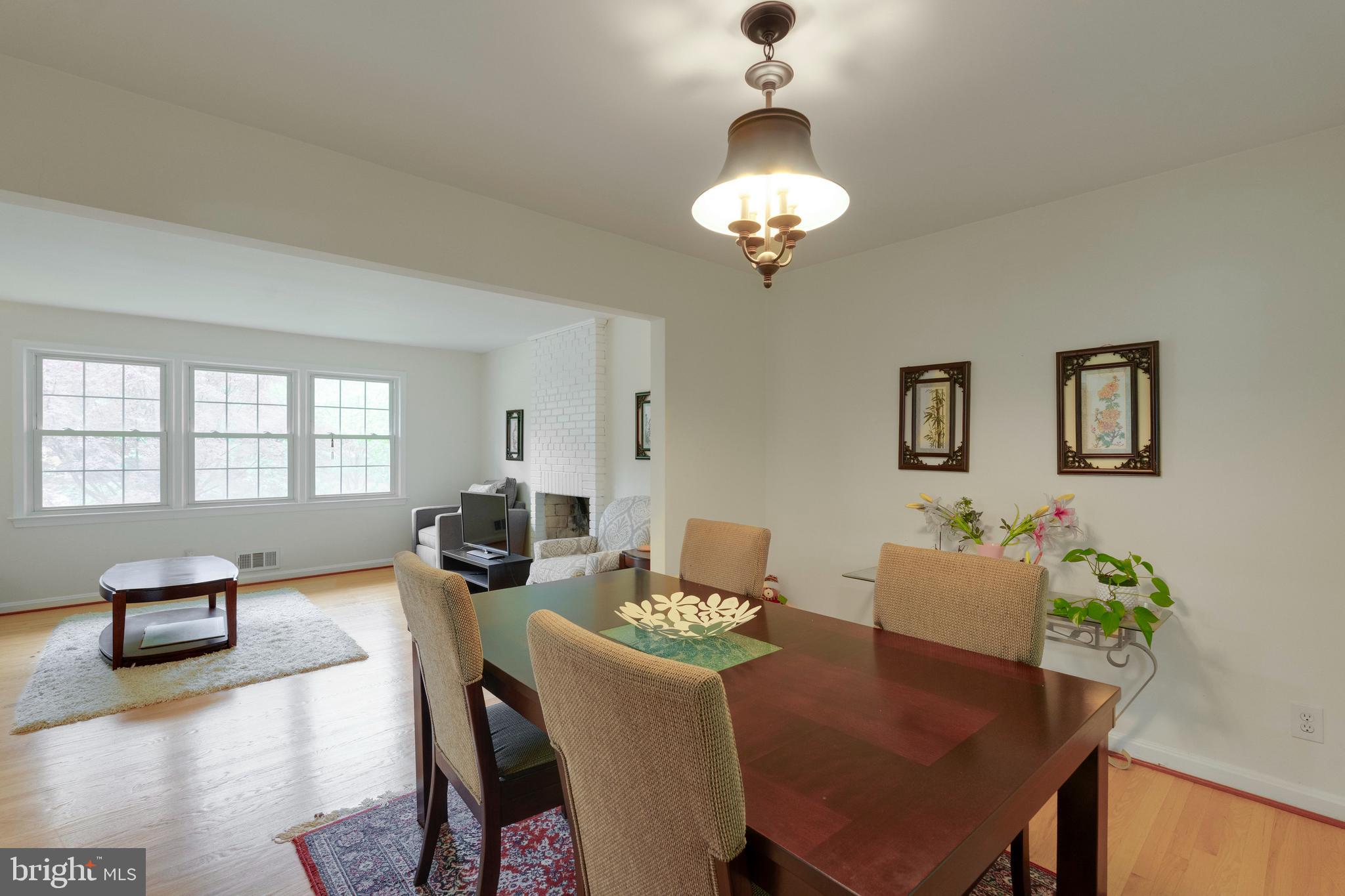 5517 HUNTINGTON PARKWAY