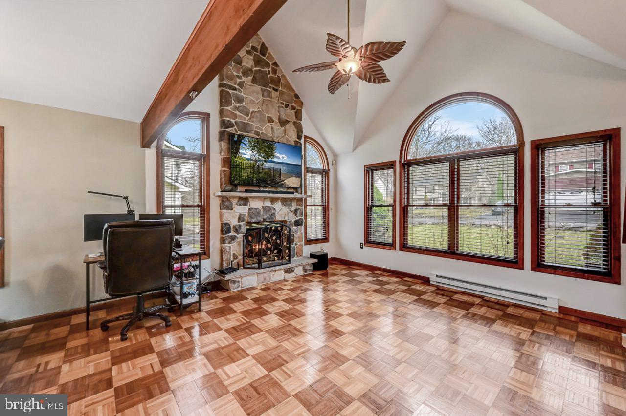 POCONO FARMS EAST - Residential