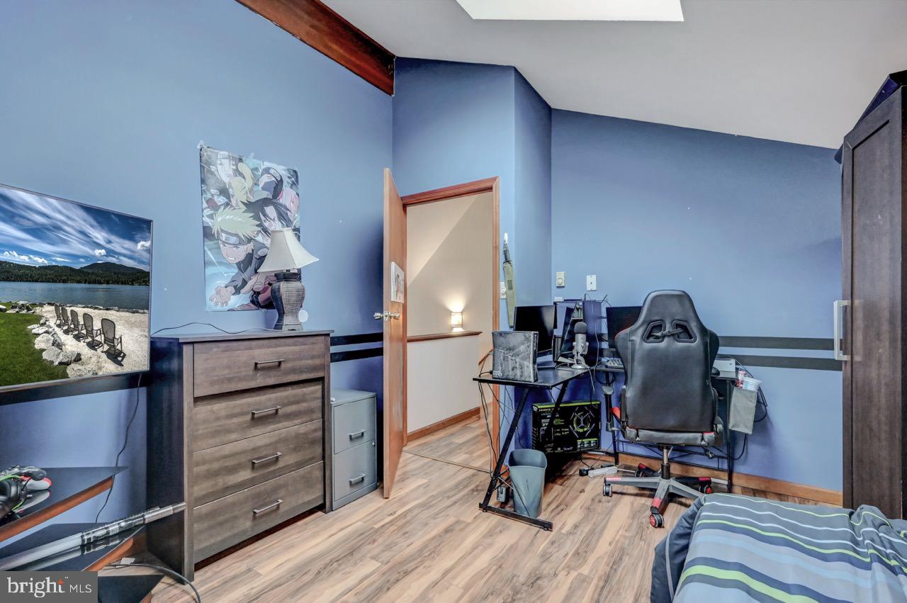 POCONO FARMS EAST - Residential