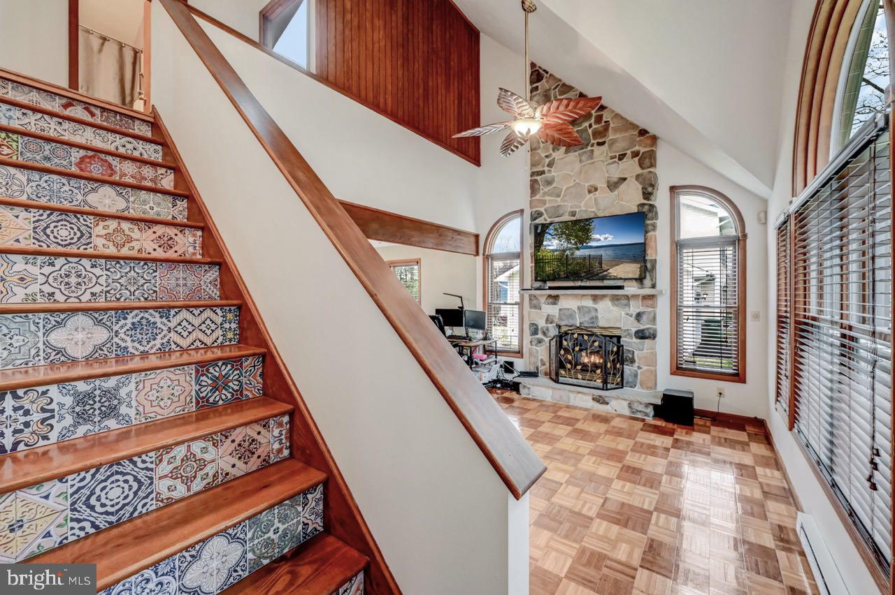 POCONO FARMS EAST - Residential