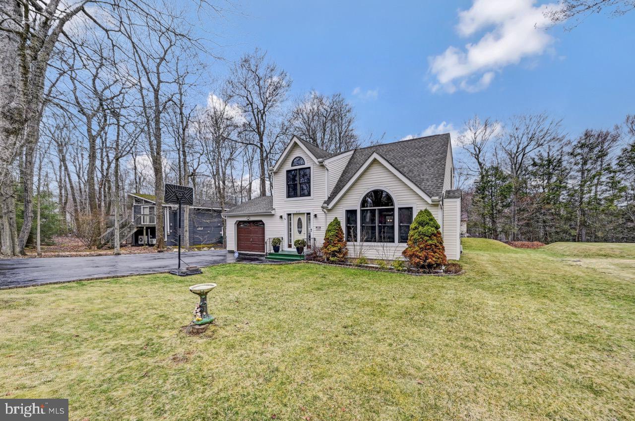 POCONO FARMS EAST - Residential