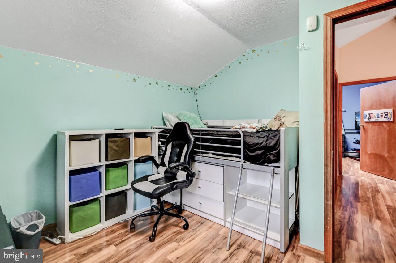 POCONO FARMS EAST - Residential