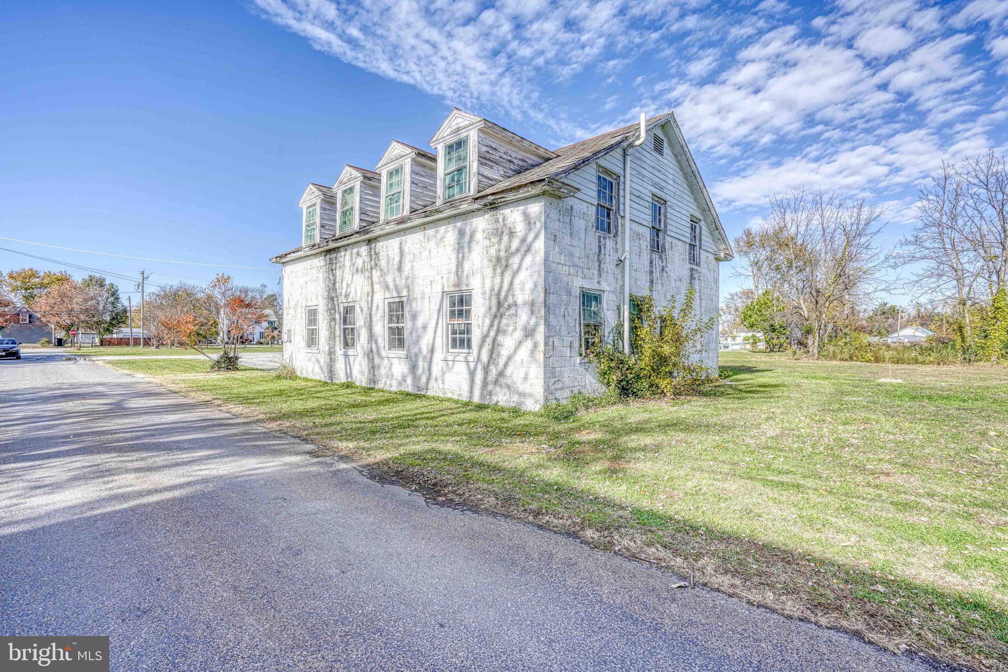 TILGHMAN - Residential