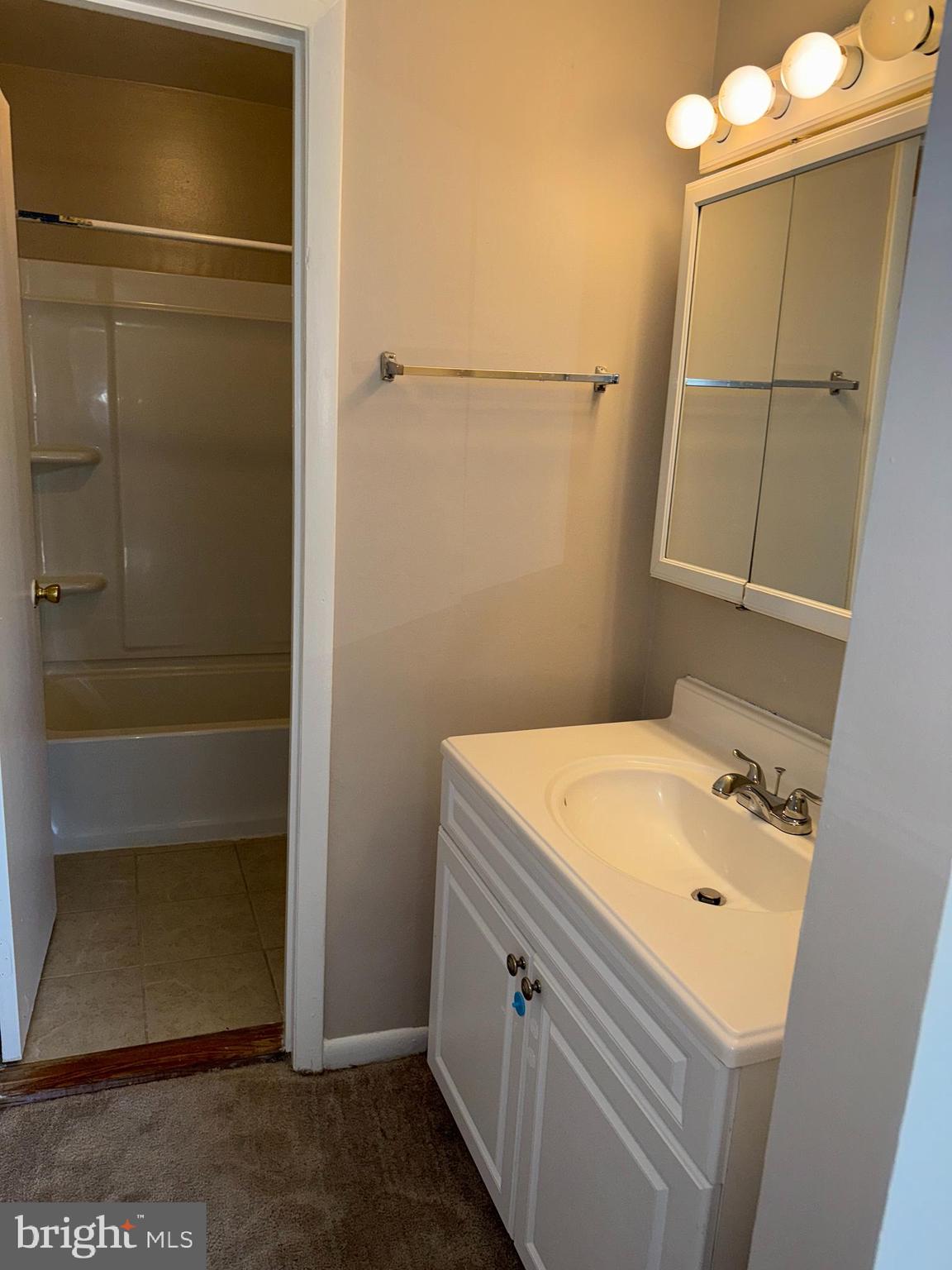 WILLIAMSTOWN - Residential Lease